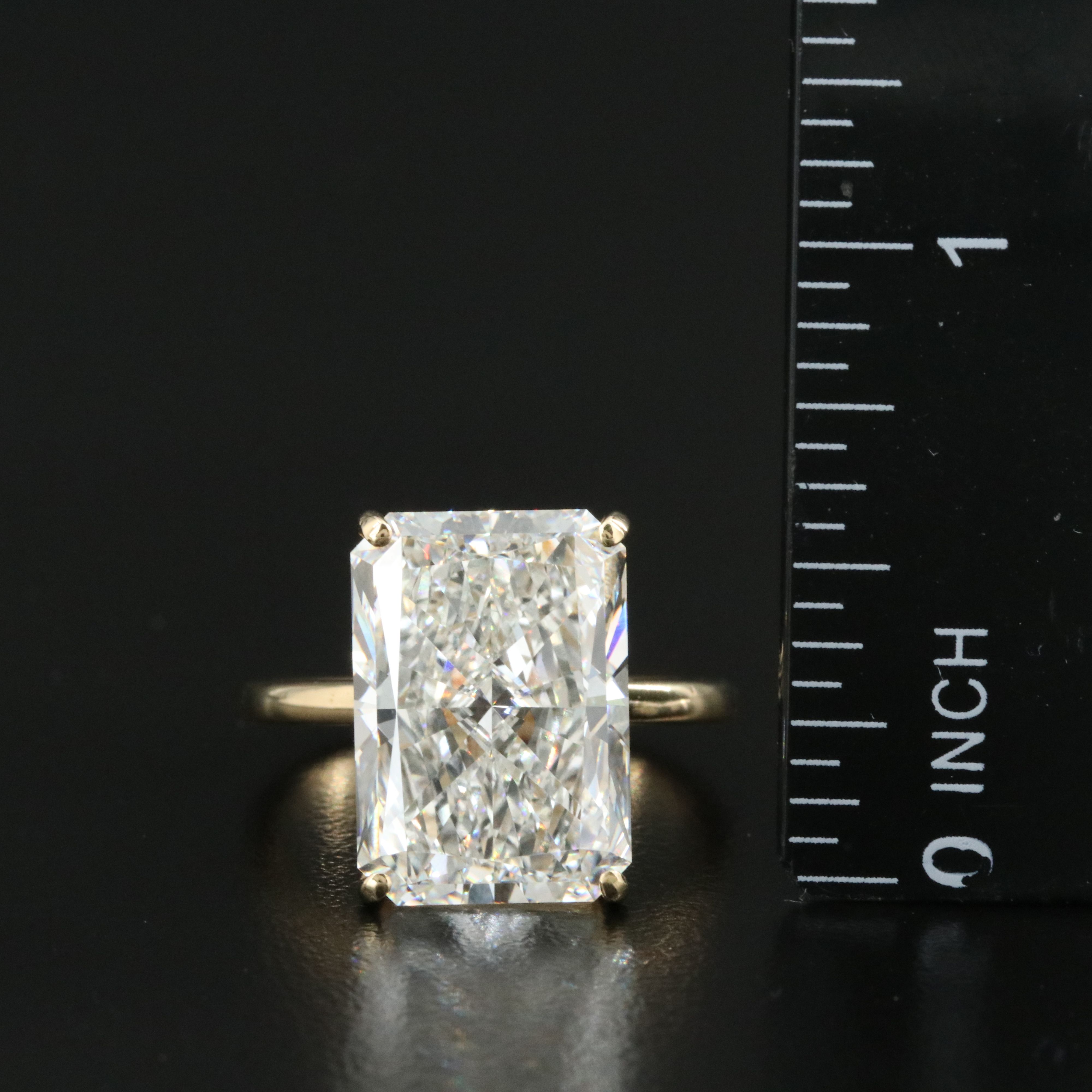 18K 10.47 CT Lab Grown Diamond Ring with IGI Report
