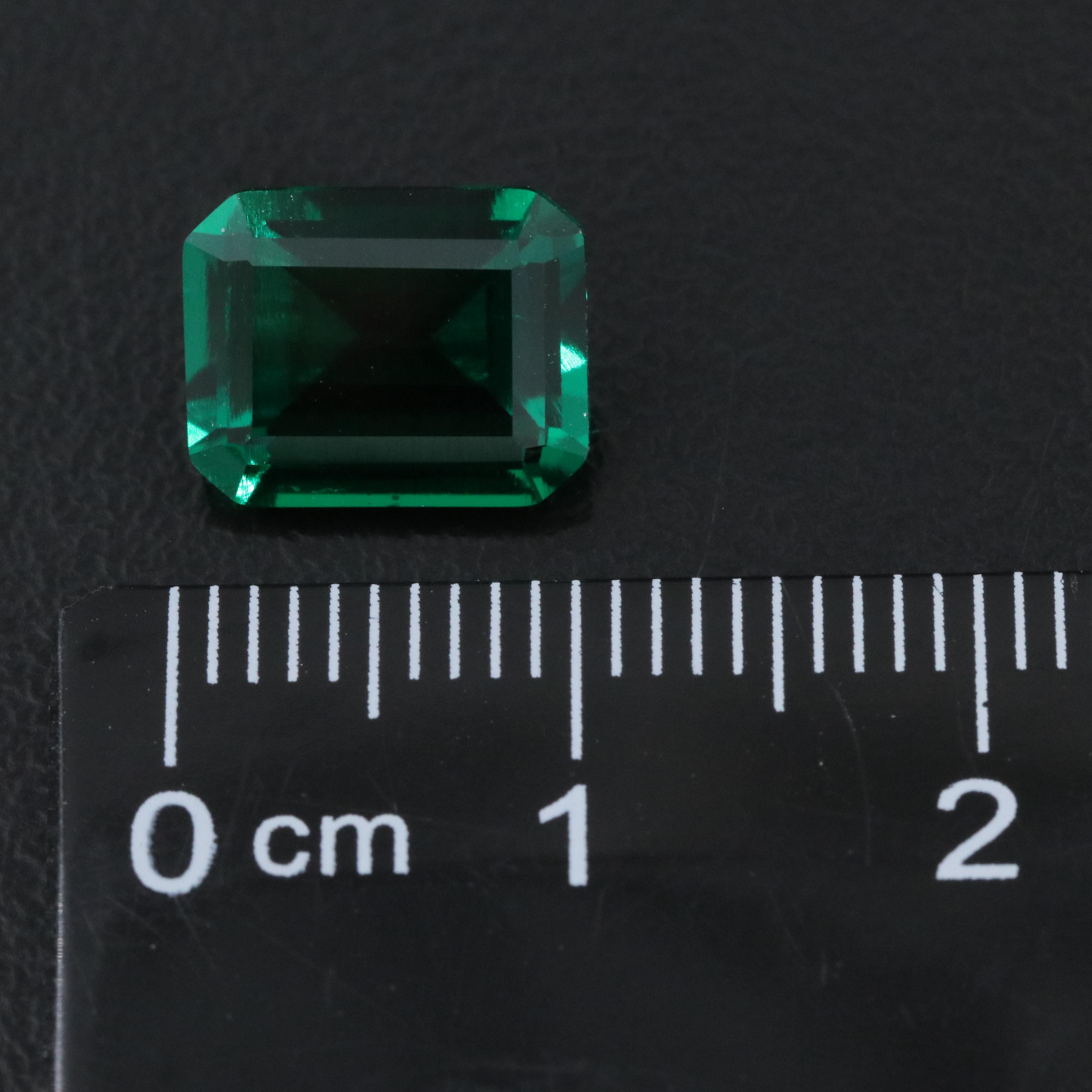 Loose 2.89 CT Lab Grown Emerald