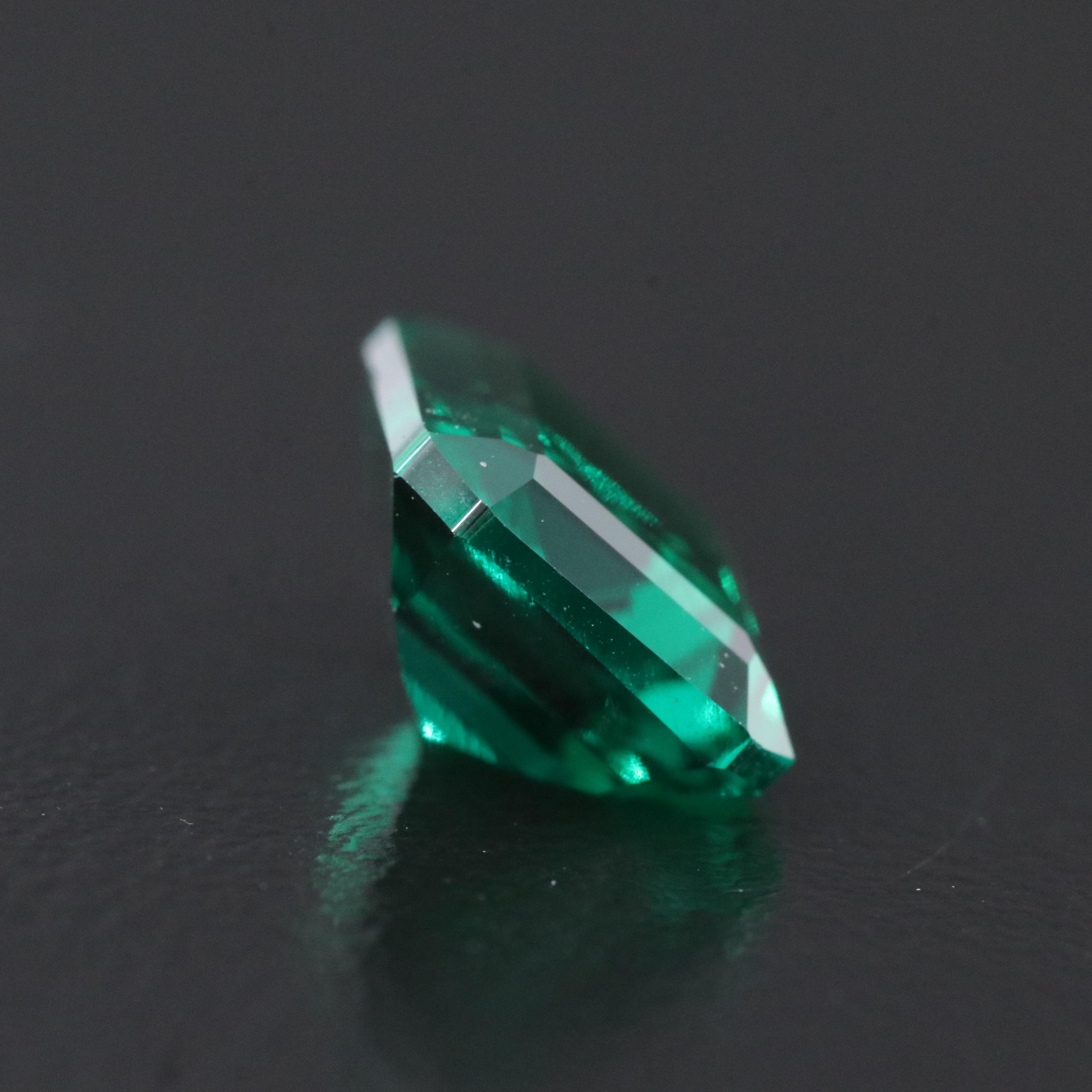 Loose 2.89 CT Lab Grown Emerald