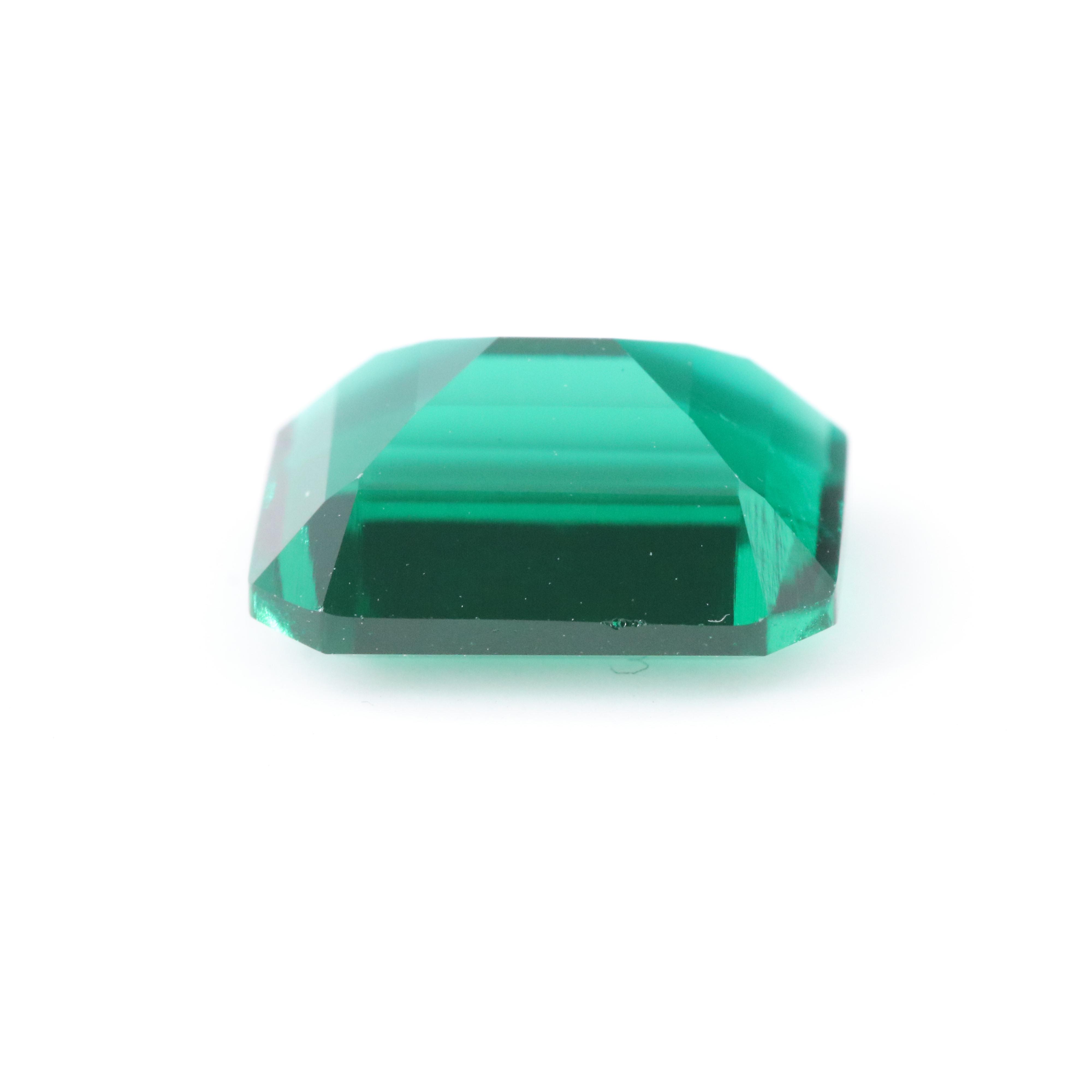 Loose 2.89 CT Lab Grown Emerald