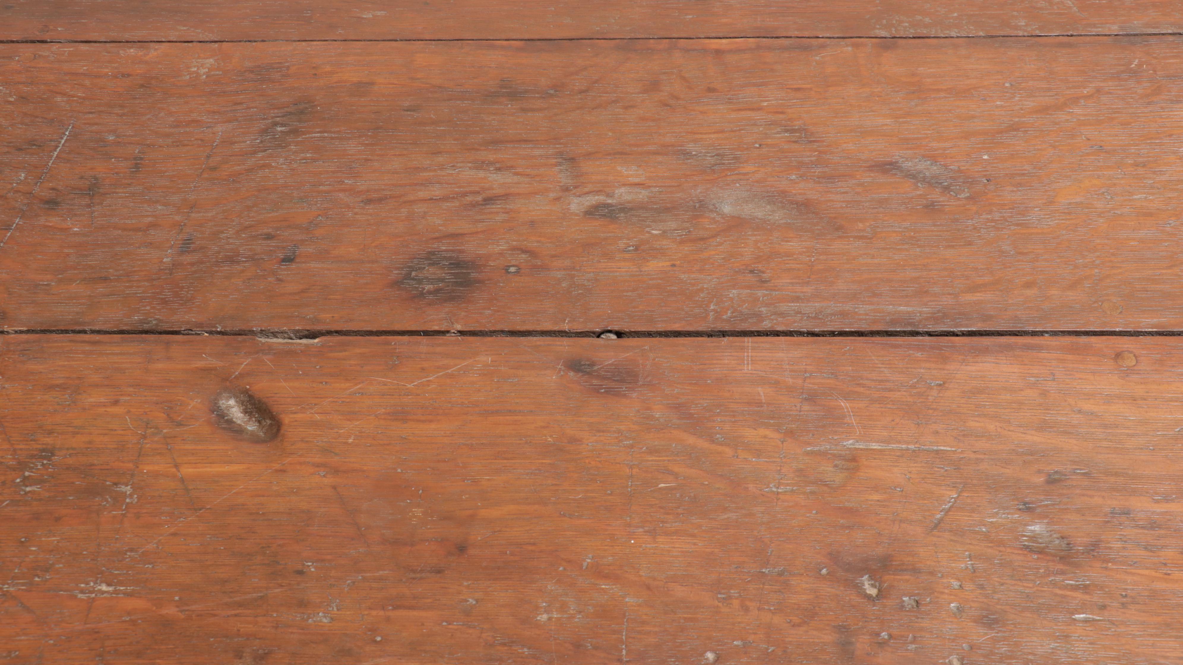 American Quartersawn Oak Tobacco Table, Late 19th / Early 20th Century