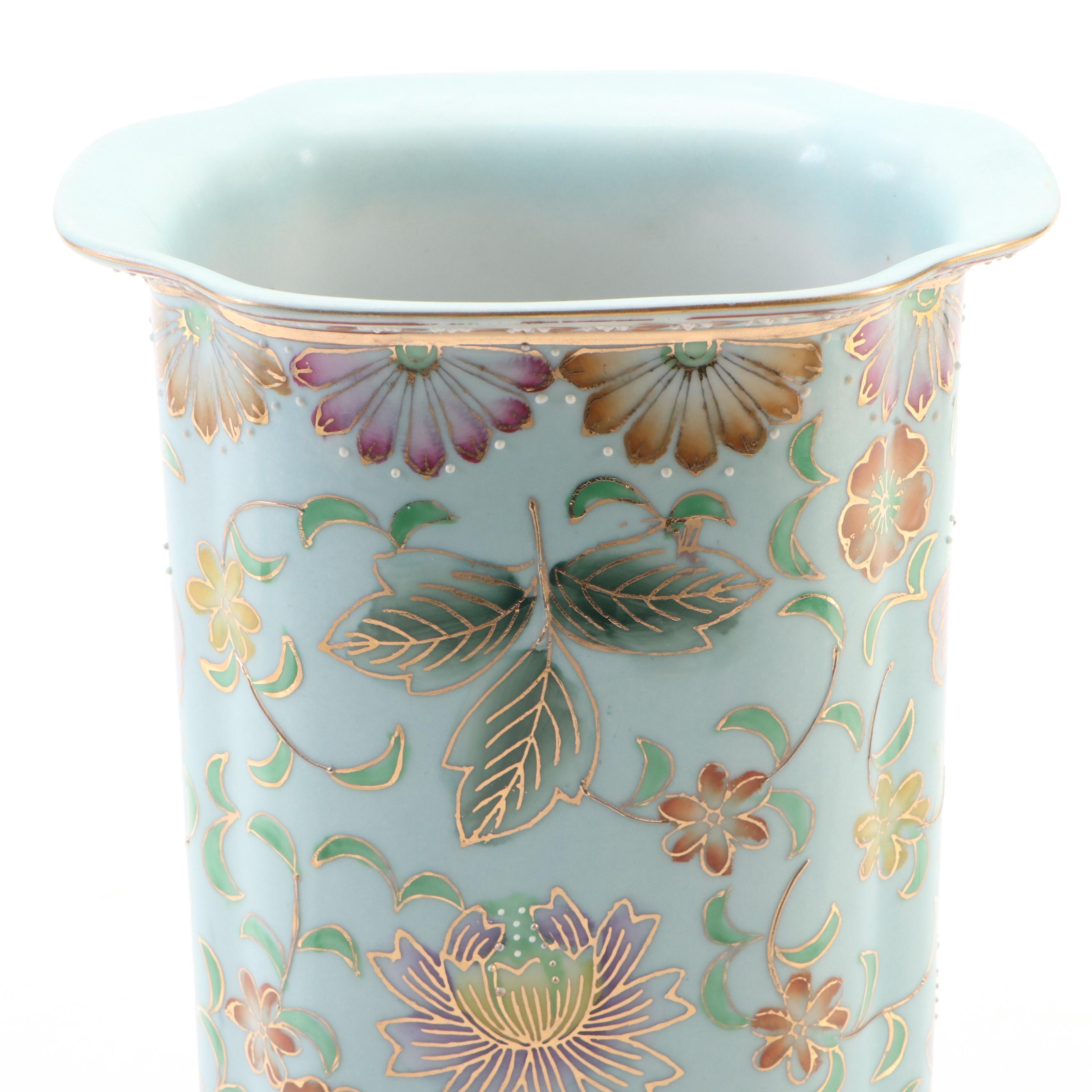 Chinese Porcelain Gilt Accented Flower Pattern Hat Stand Style Vase