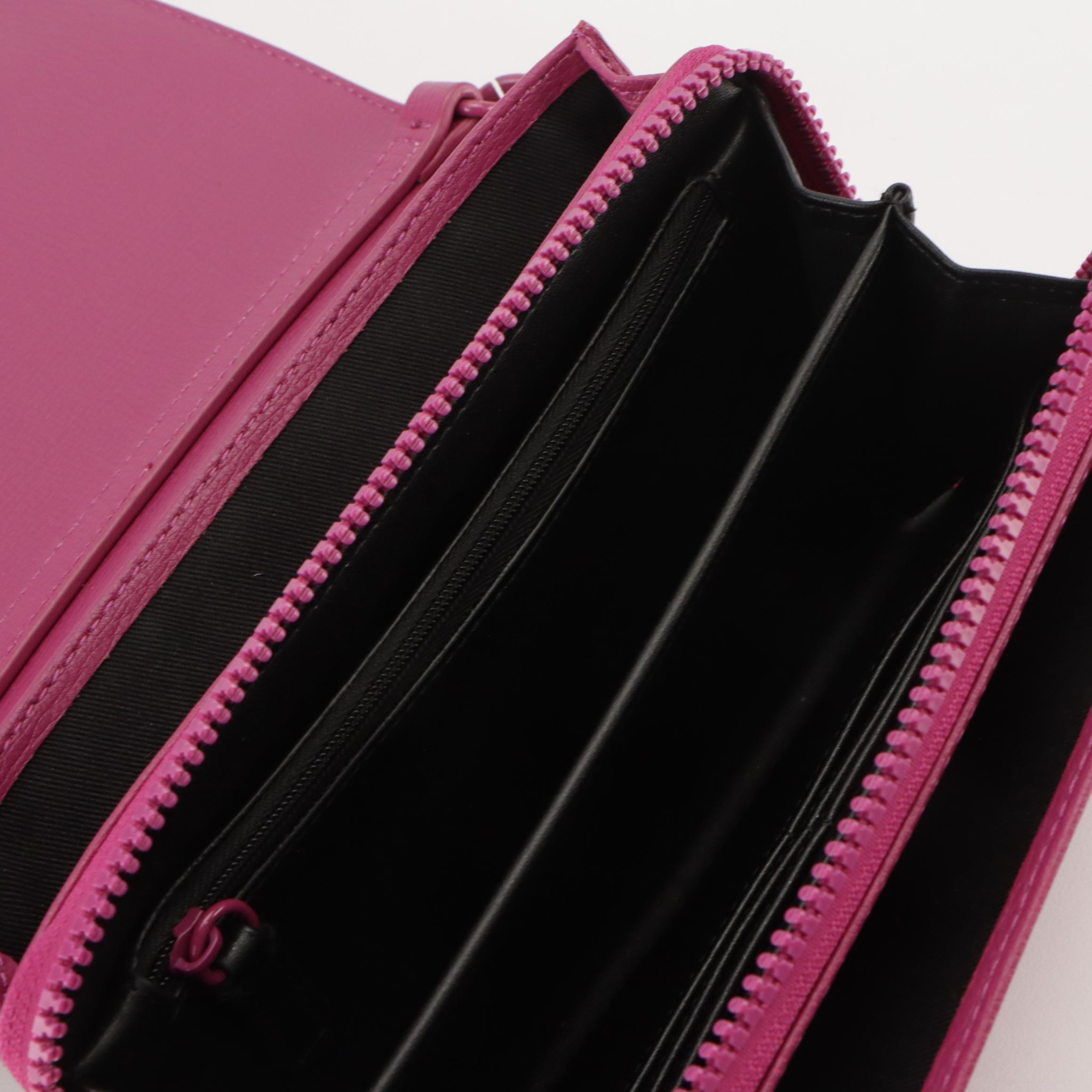 Karl Lagerfeld Lourdes Chain Strap Handbag in Pink/Purple Leather