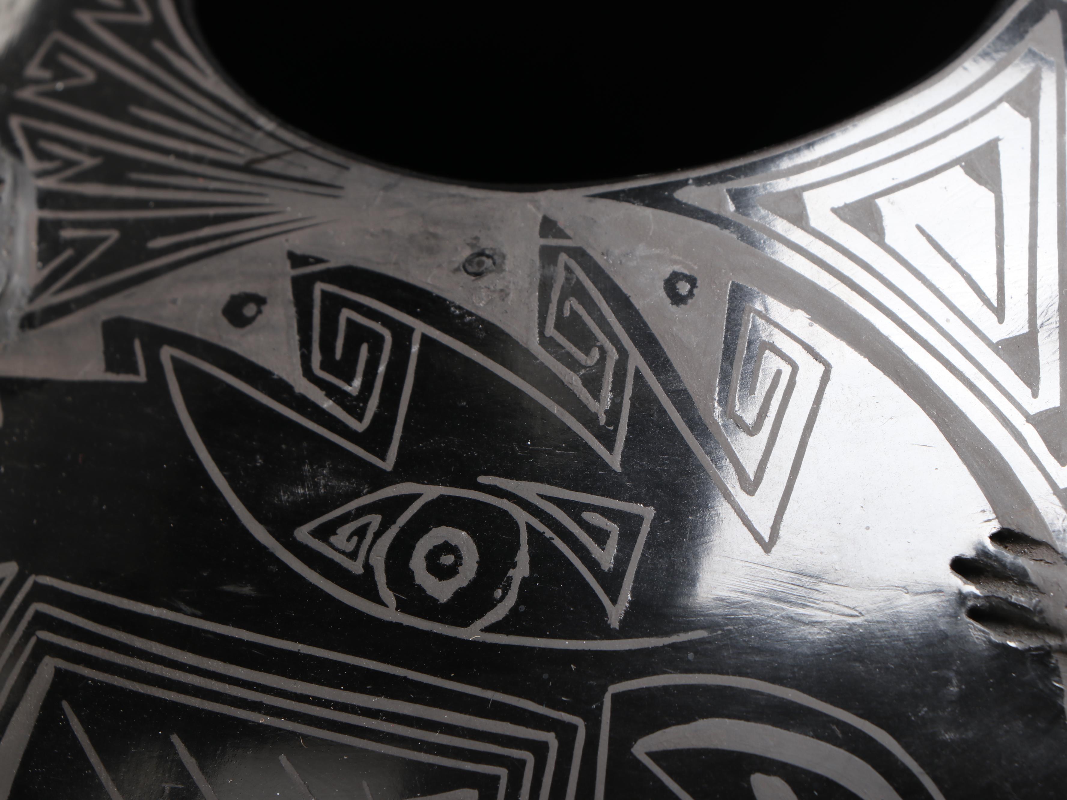 Yolanda Quezada Mata Ortiz Blackware Lizard Olla