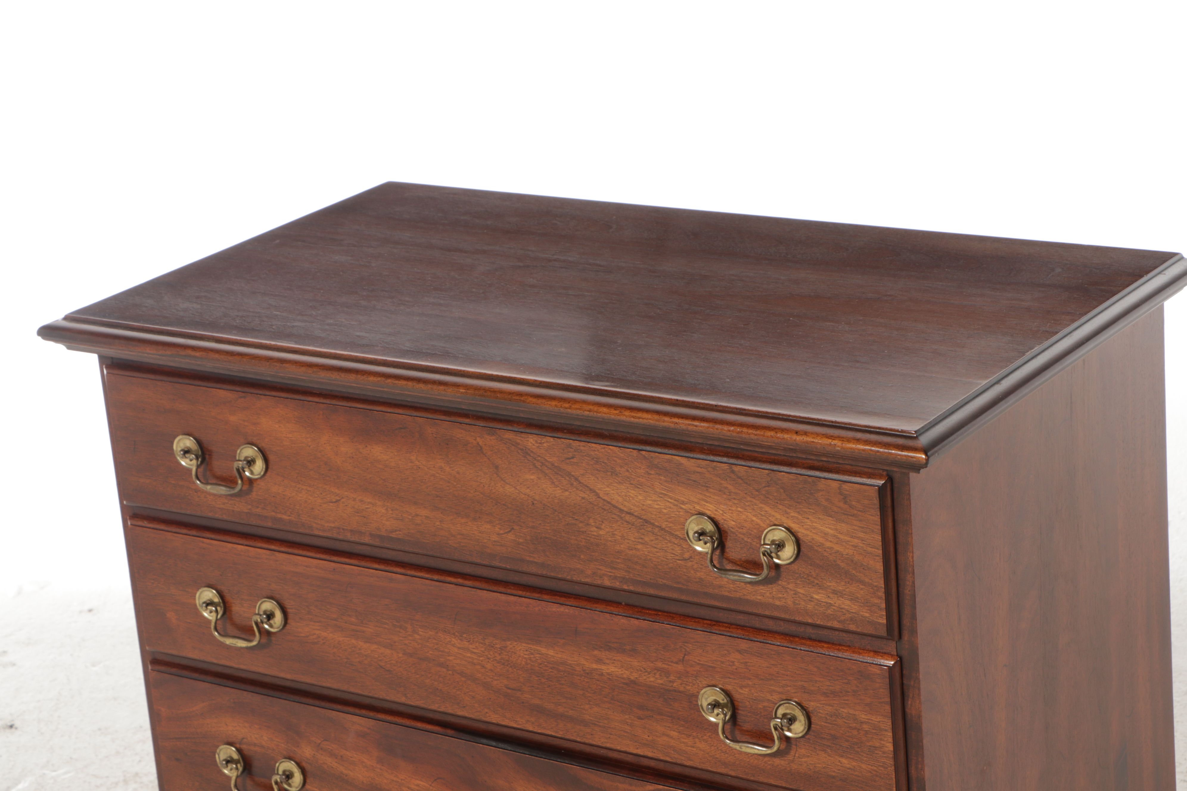 Georgian Style Mahogany Four-Drawer Chest, Late 20th Century