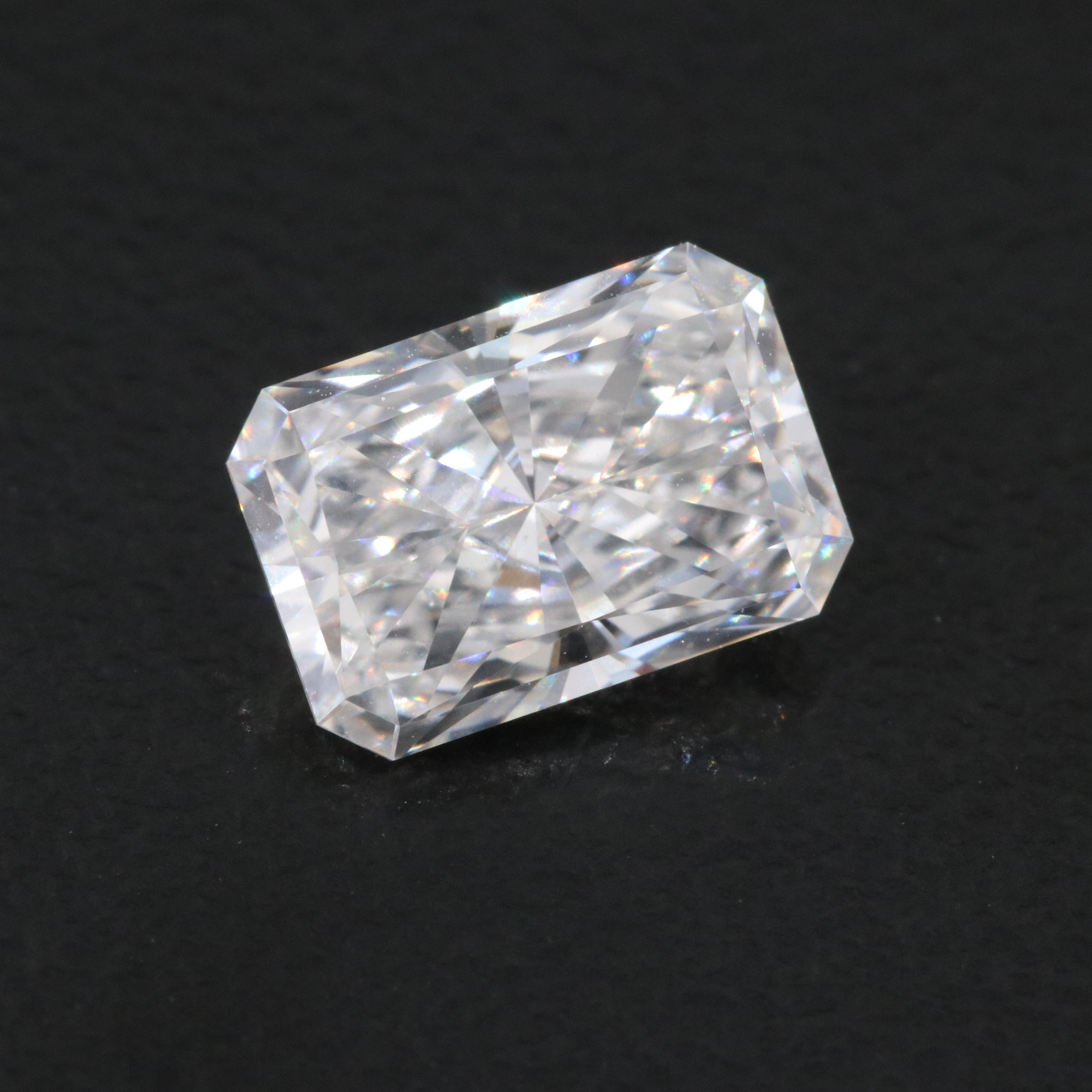 Loose 1.59 CT Lab Grown Diamond with IGI Report