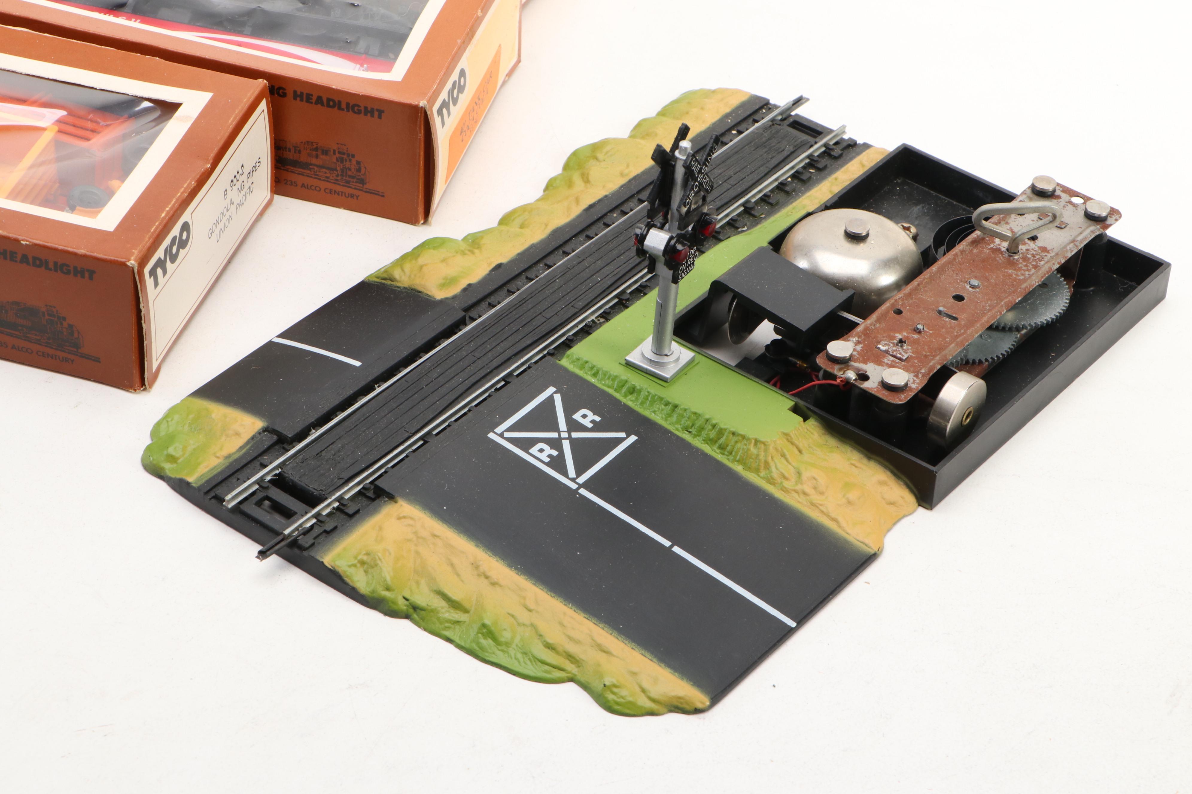 Tyco Train Cars with Tru-Steel Tracks and Buildings and Scenery