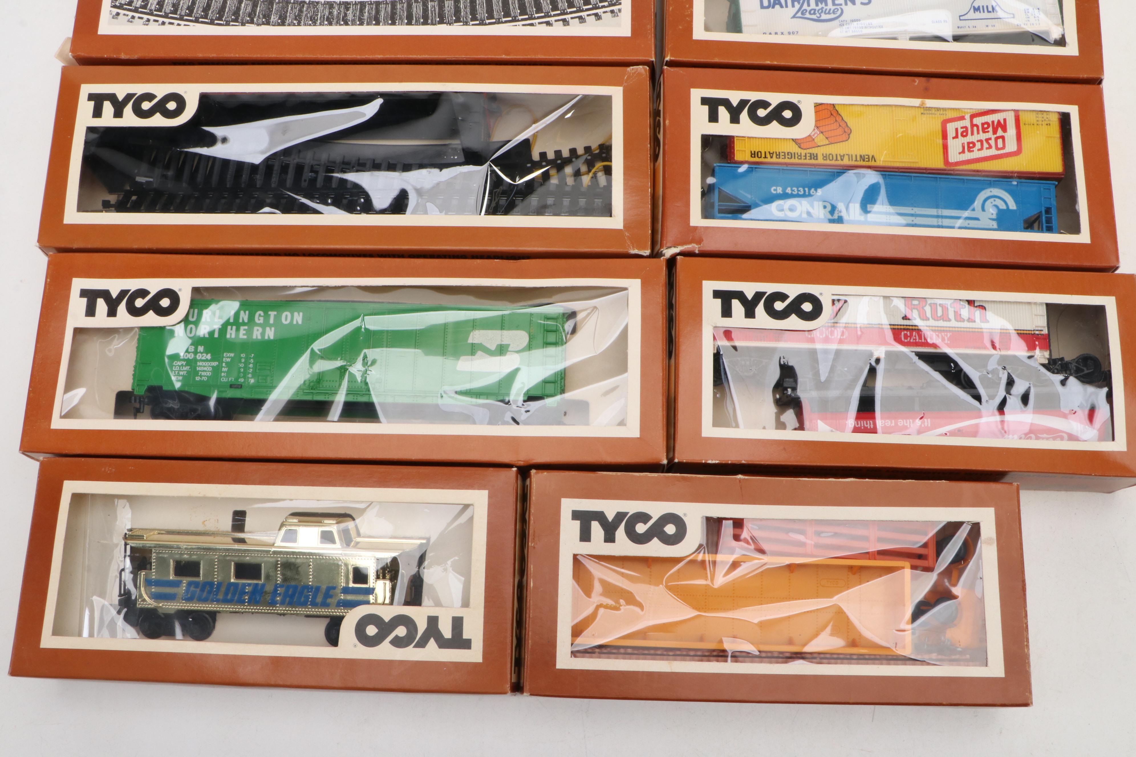 Tyco Train Cars with Tru-Steel Tracks and Buildings and Scenery
