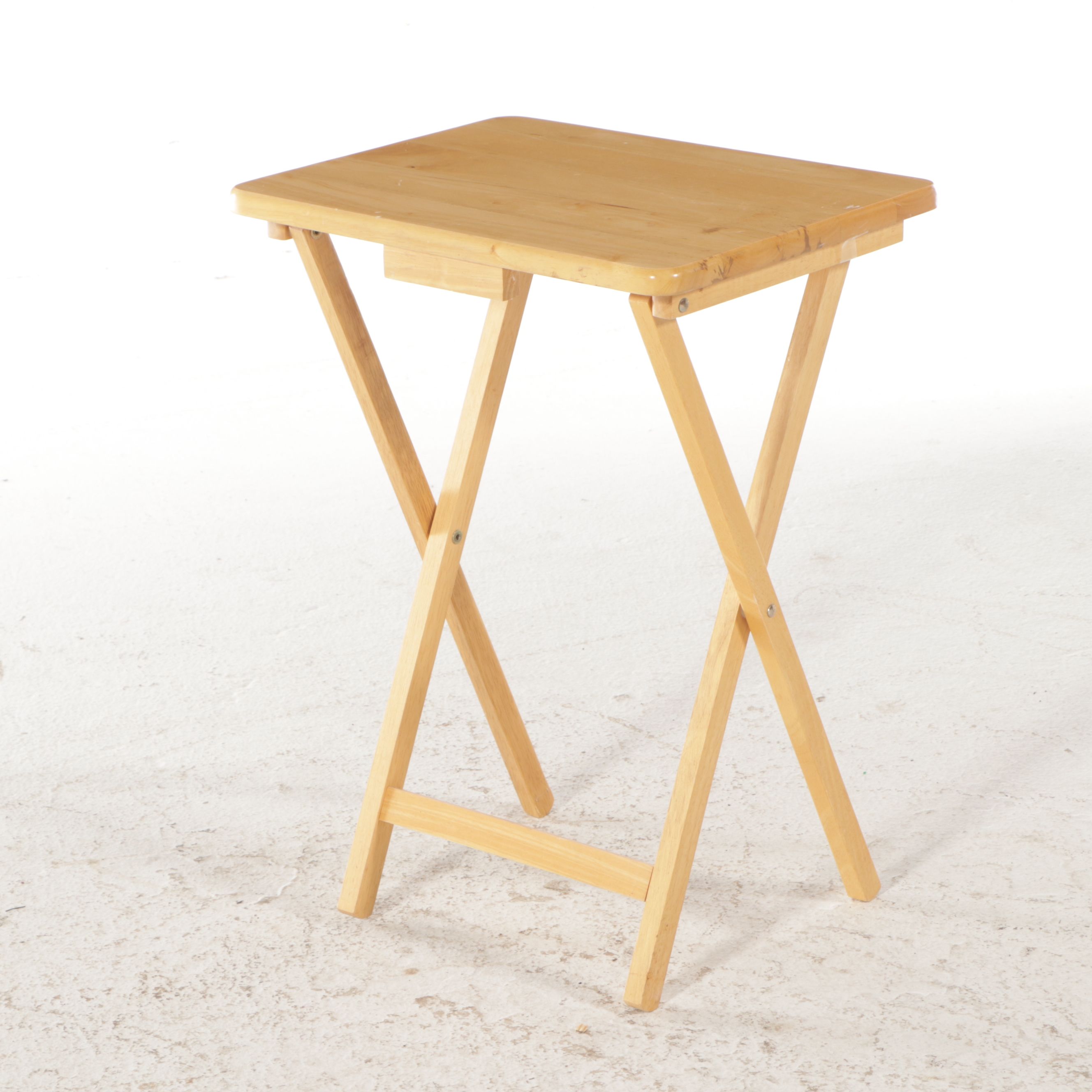 Four Apple Furniture Blonde Wood Folding Chairs with Folding Accent Table
