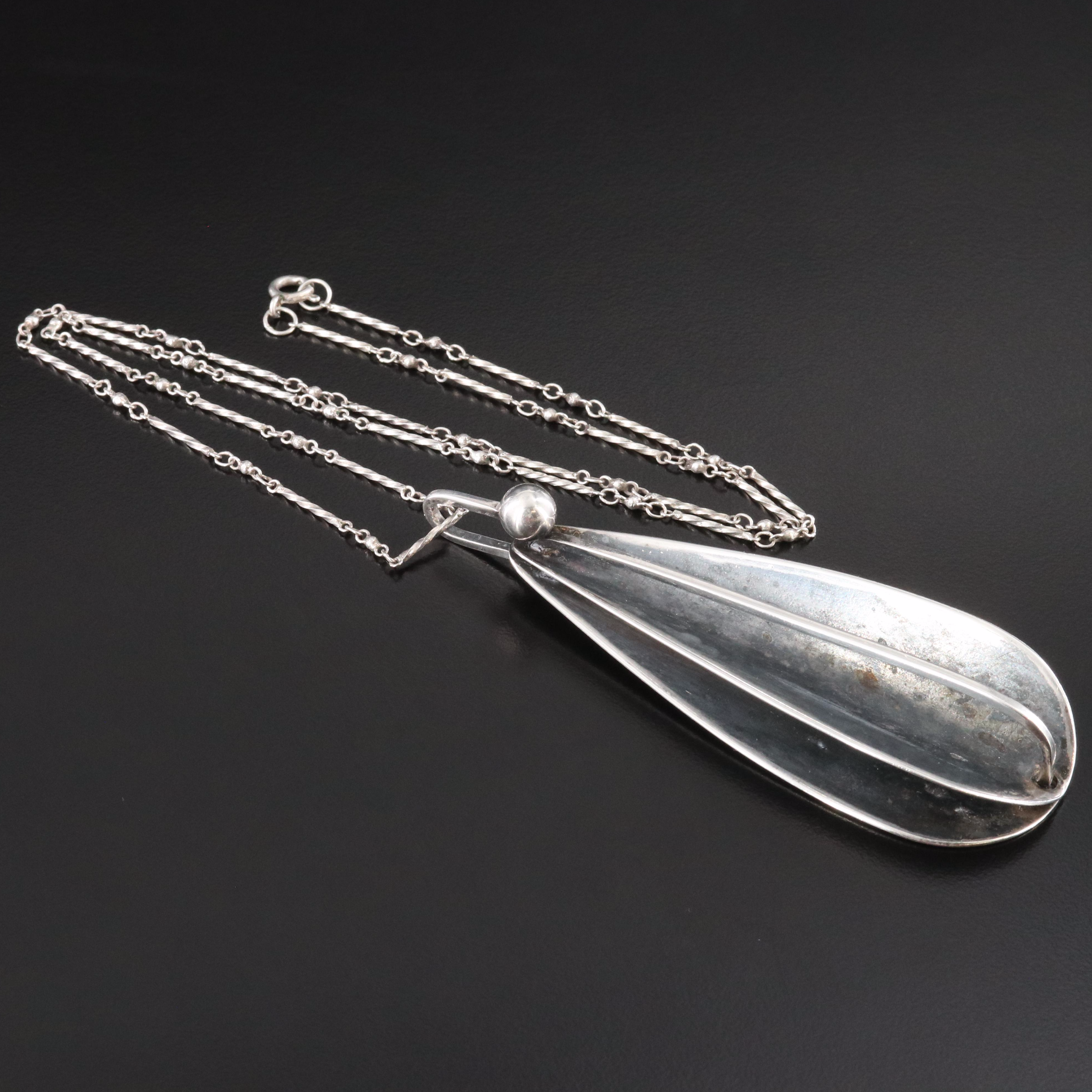 Otto Robert Bade Sterling Fluted Pendant Twist Bar Link Necklace