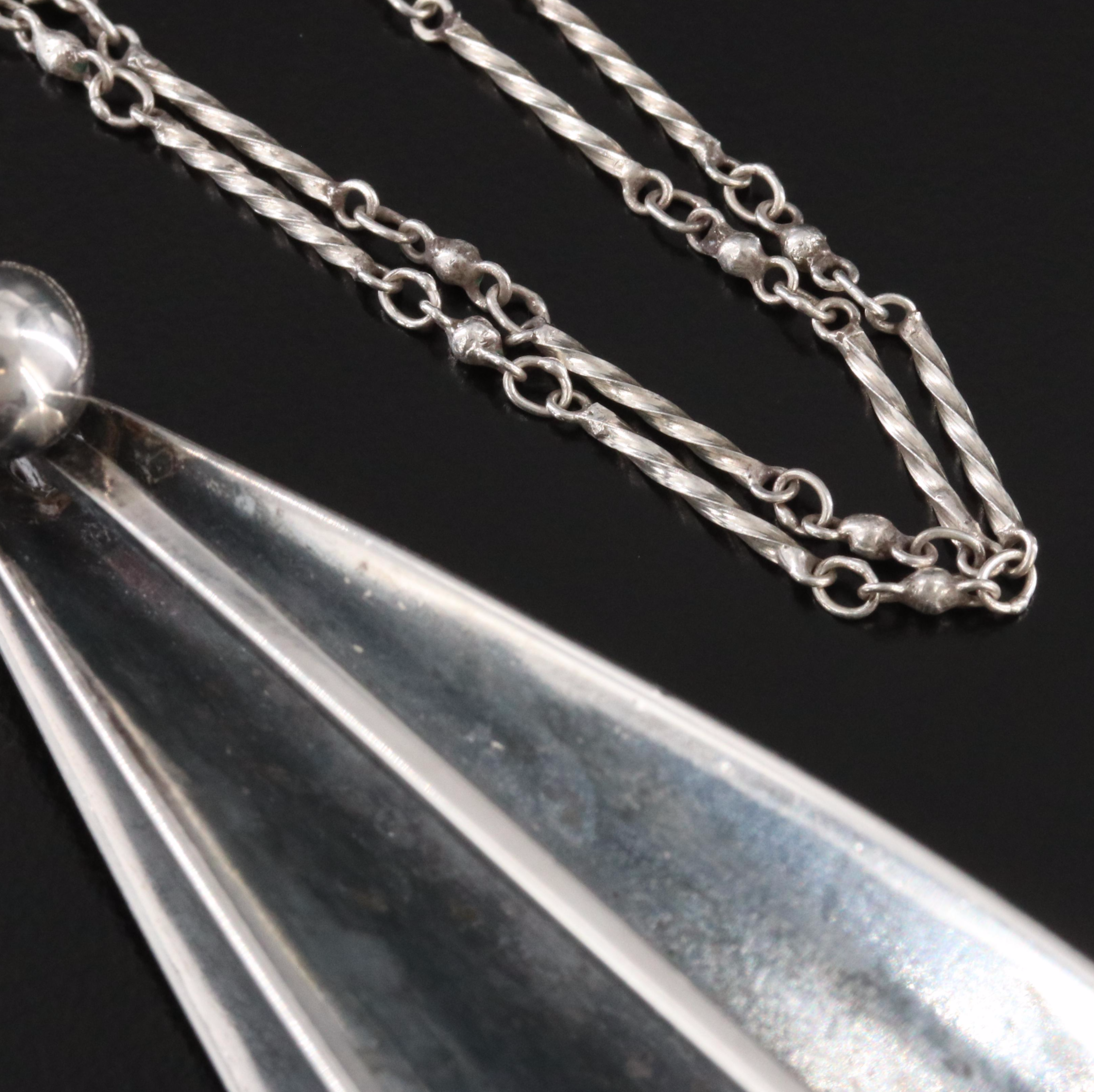 Otto Robert Bade Sterling Fluted Pendant Twist Bar Link Necklace