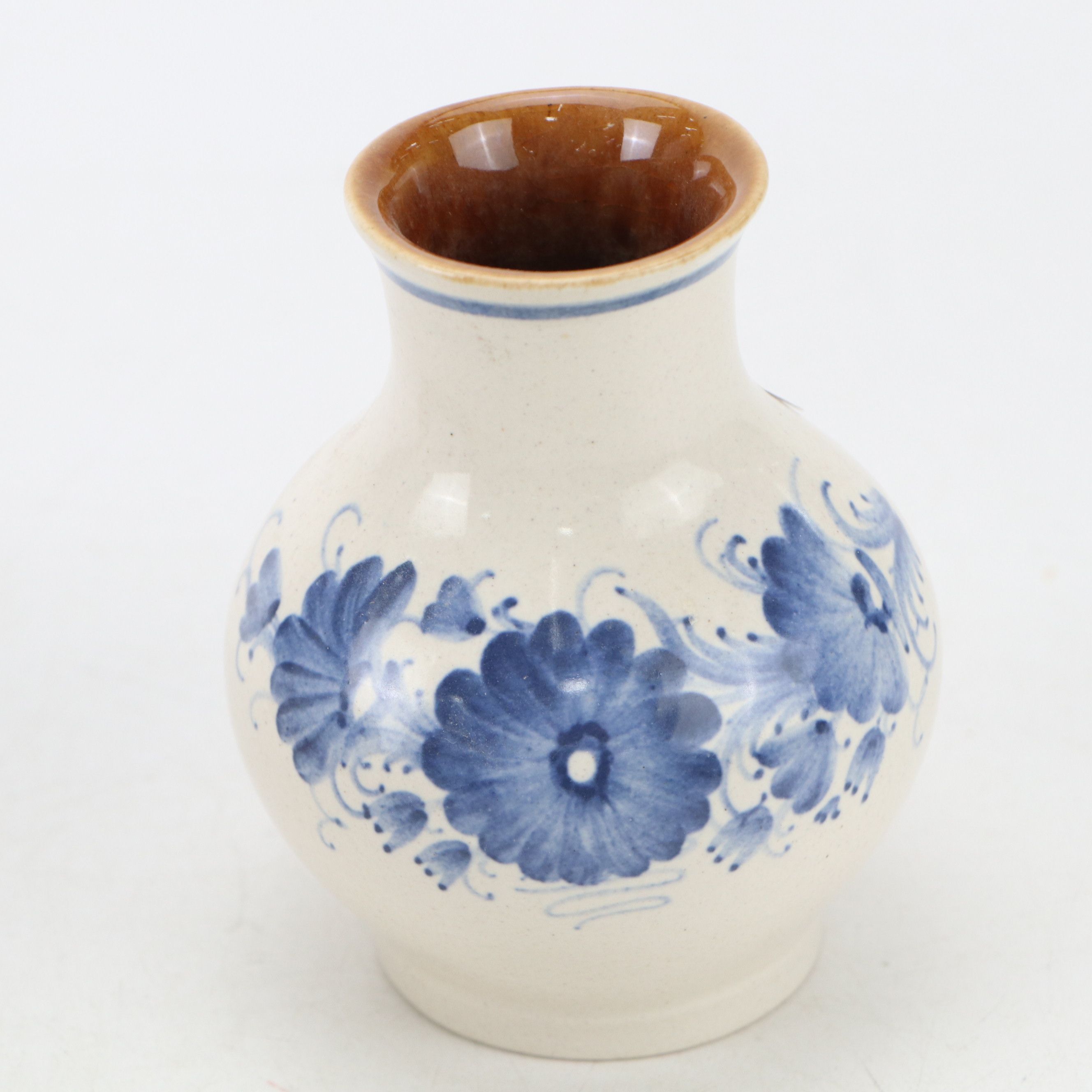 De Delftse Pauw Candlesticks with Other Wall Mounted Coffee Grinder and Vase