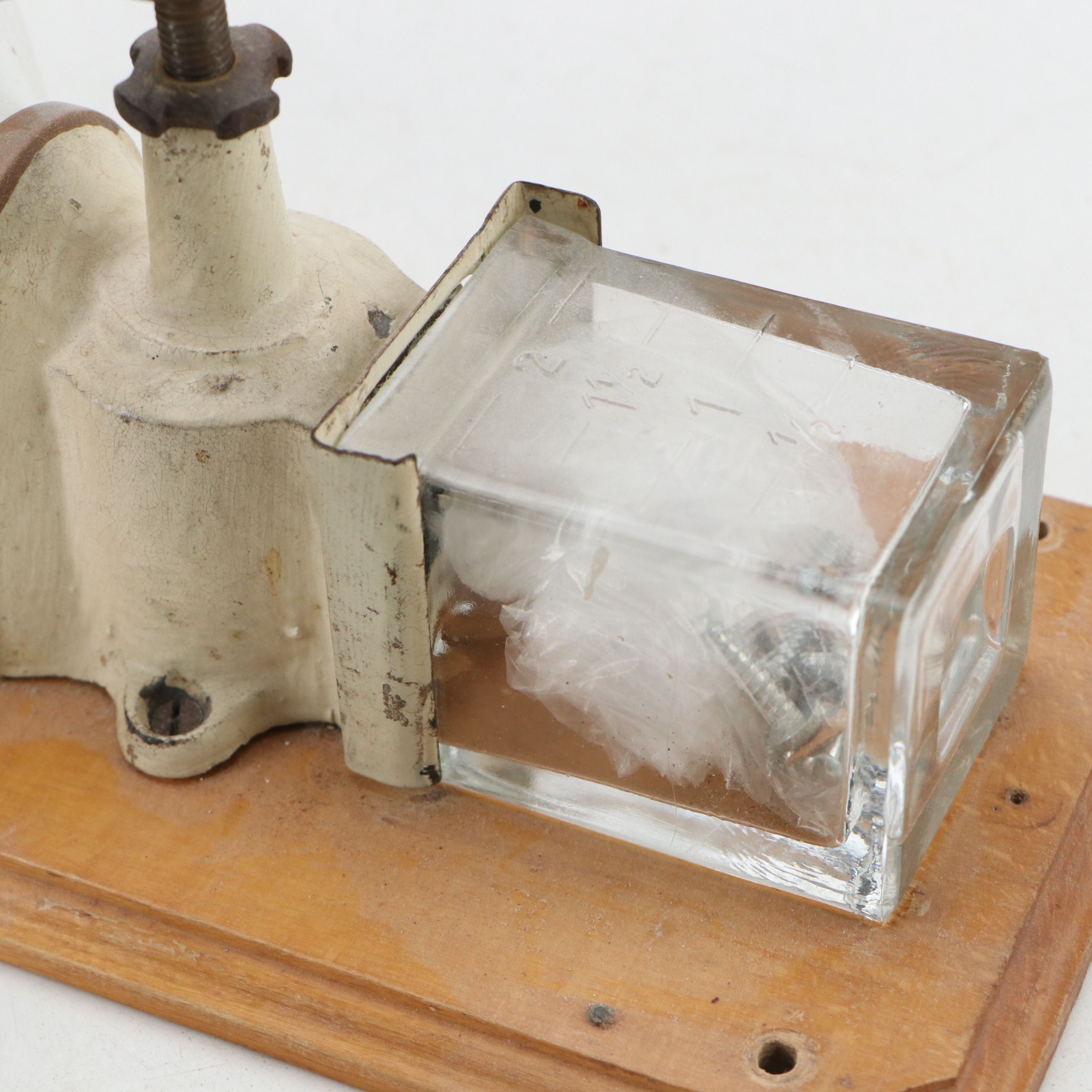 De Delftse Pauw Candlesticks with Other Wall Mounted Coffee Grinder and Vase