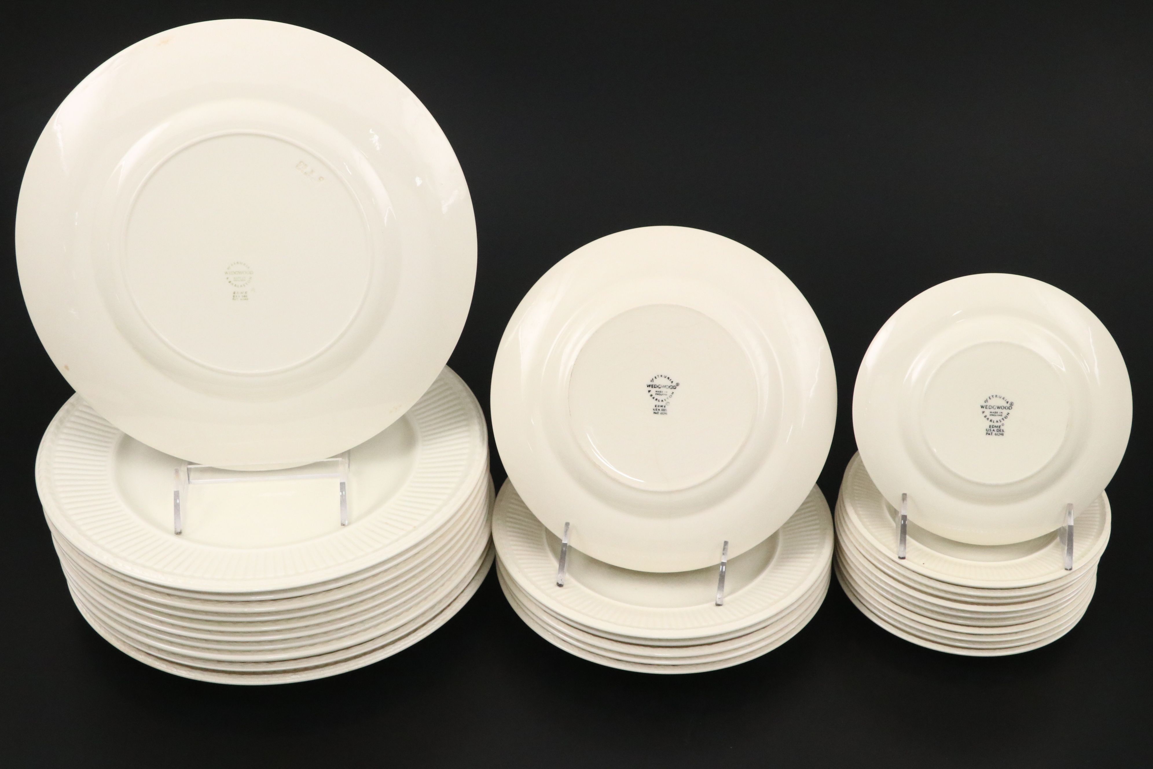Wedgwood "Edme" Ceramic Dinnerware, 20th Century