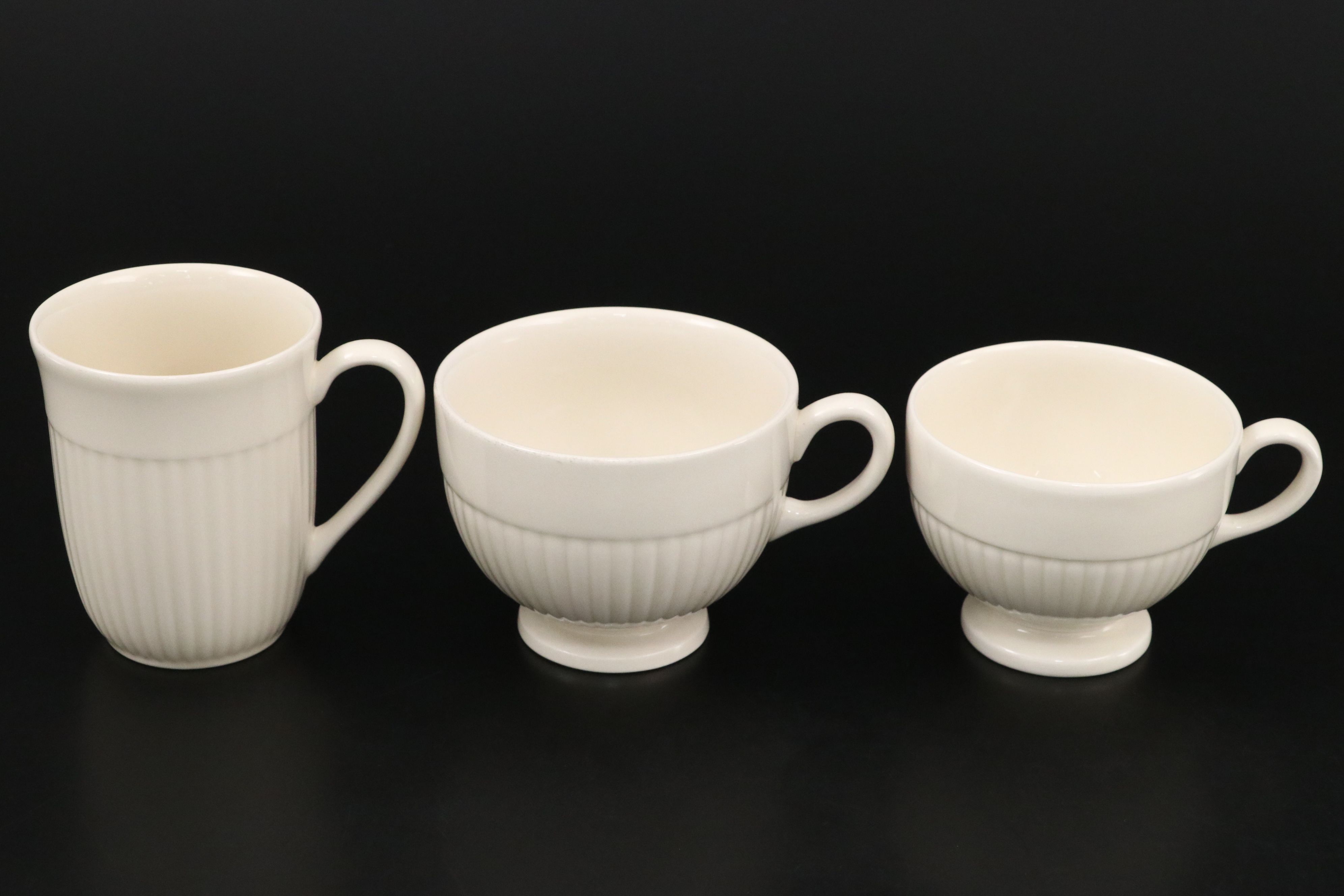Wedgwood "Edme" Ceramic Dinnerware, 20th Century