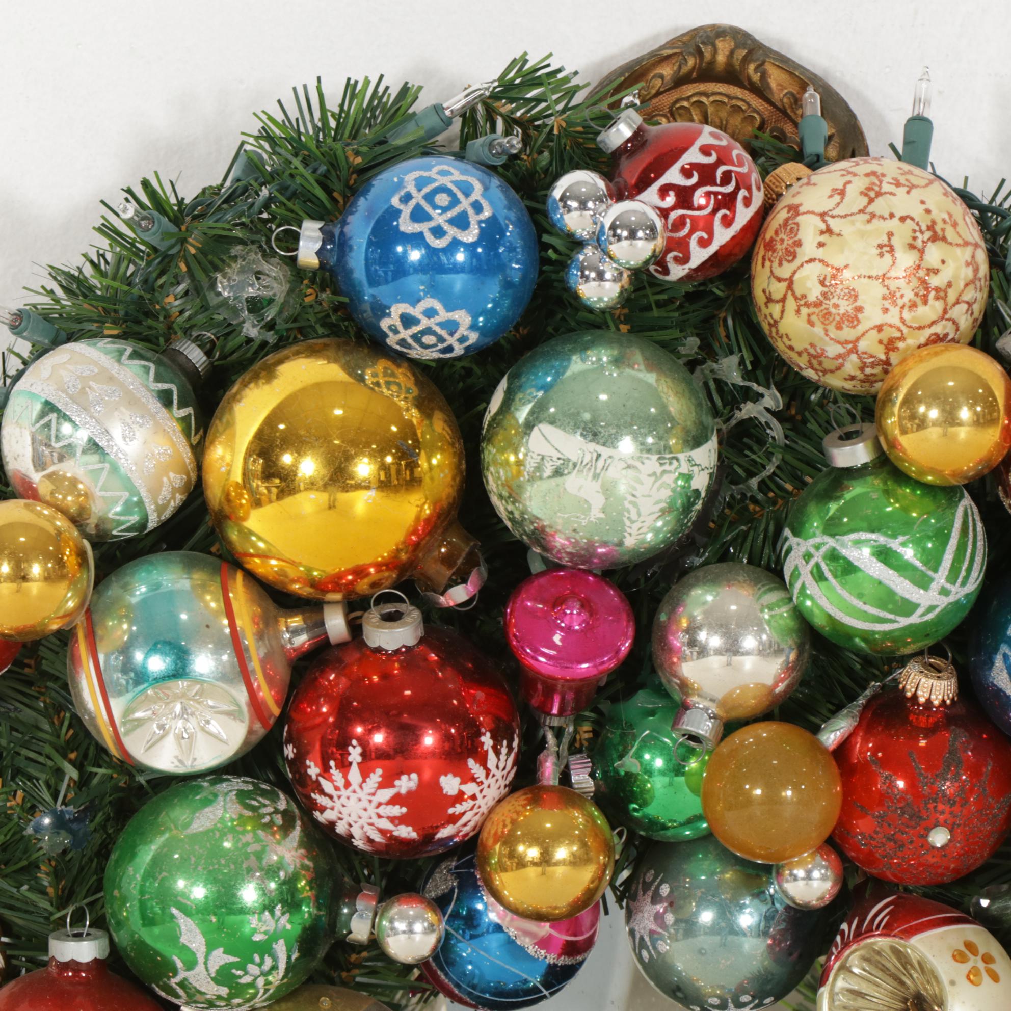 Illuminated Christmas Wreath with Glass Ornaments and Mirror