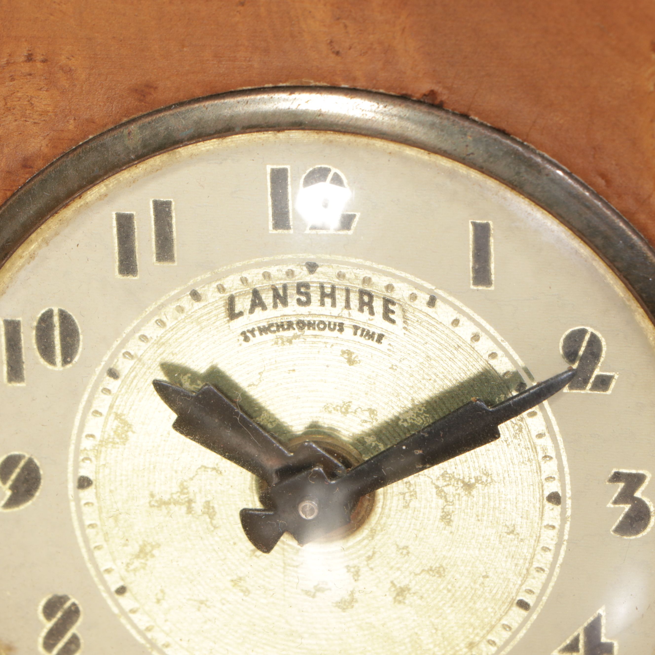 Lane Art Deco Style Burl and Walnut Waterfall Front Cedar Lined Chest
