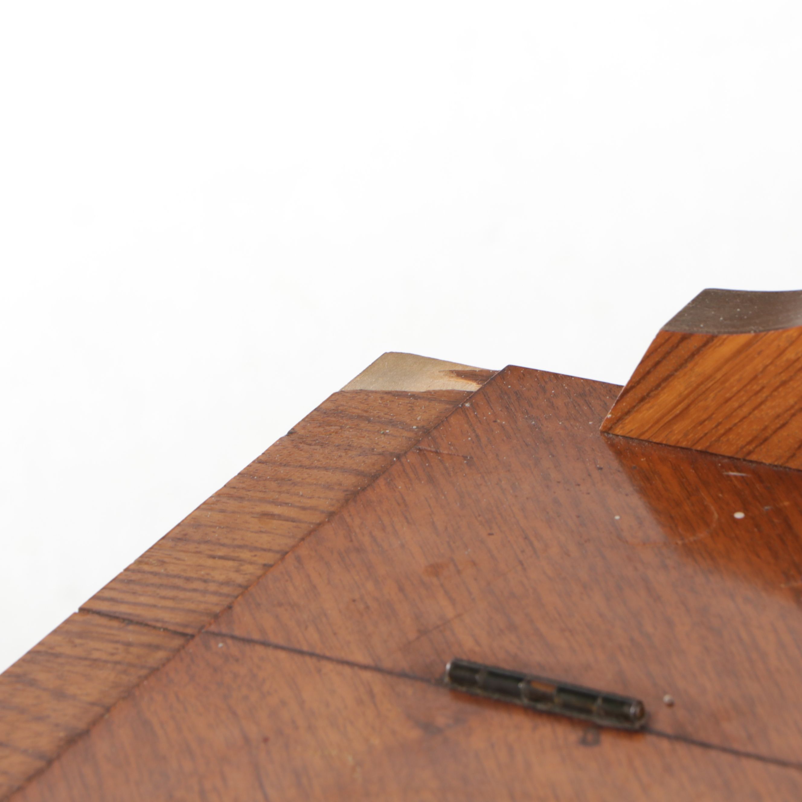 Lane Art Deco Style Burl and Walnut Waterfall Front Cedar Lined Chest