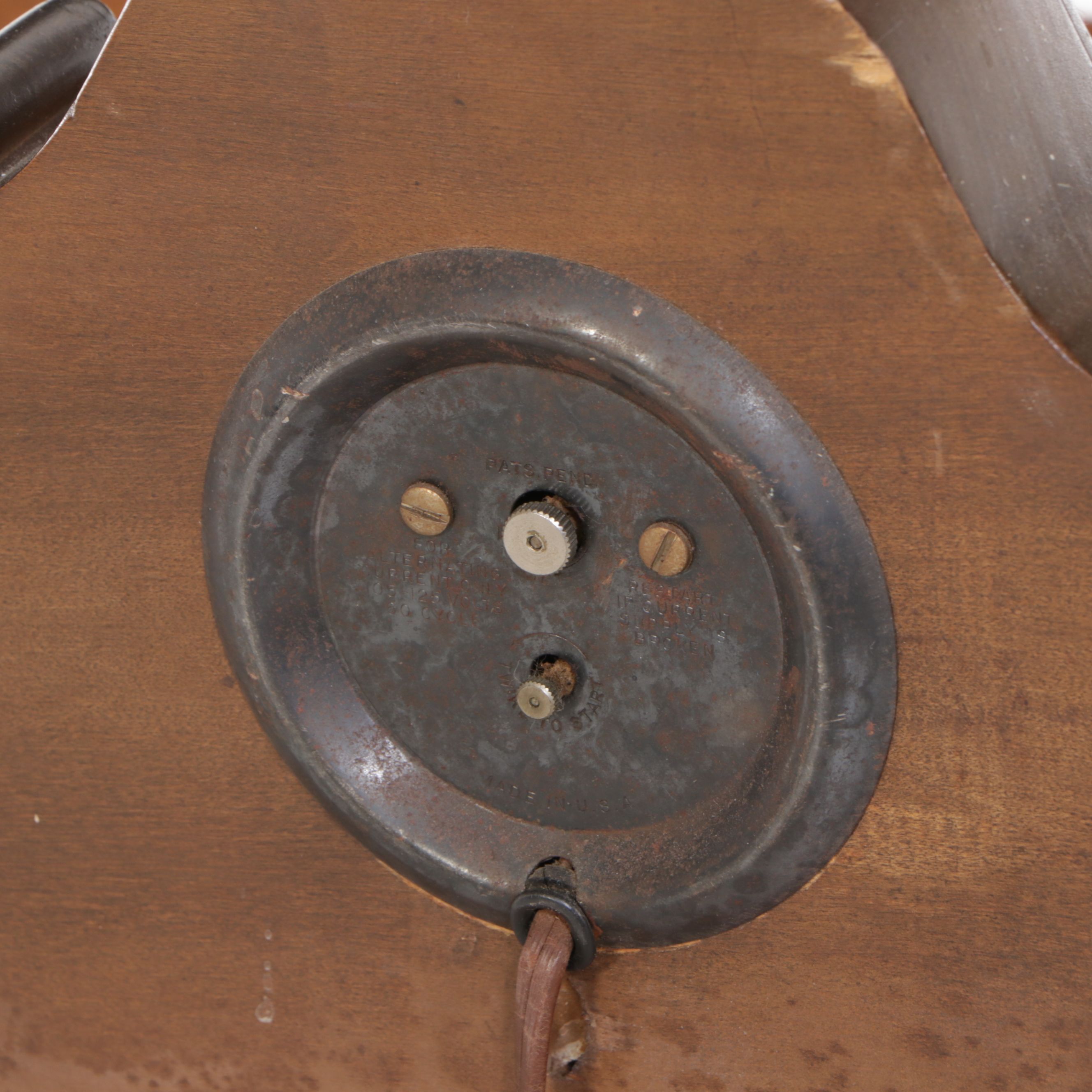 Lane Art Deco Style Burl and Walnut Waterfall Front Cedar Lined Chest