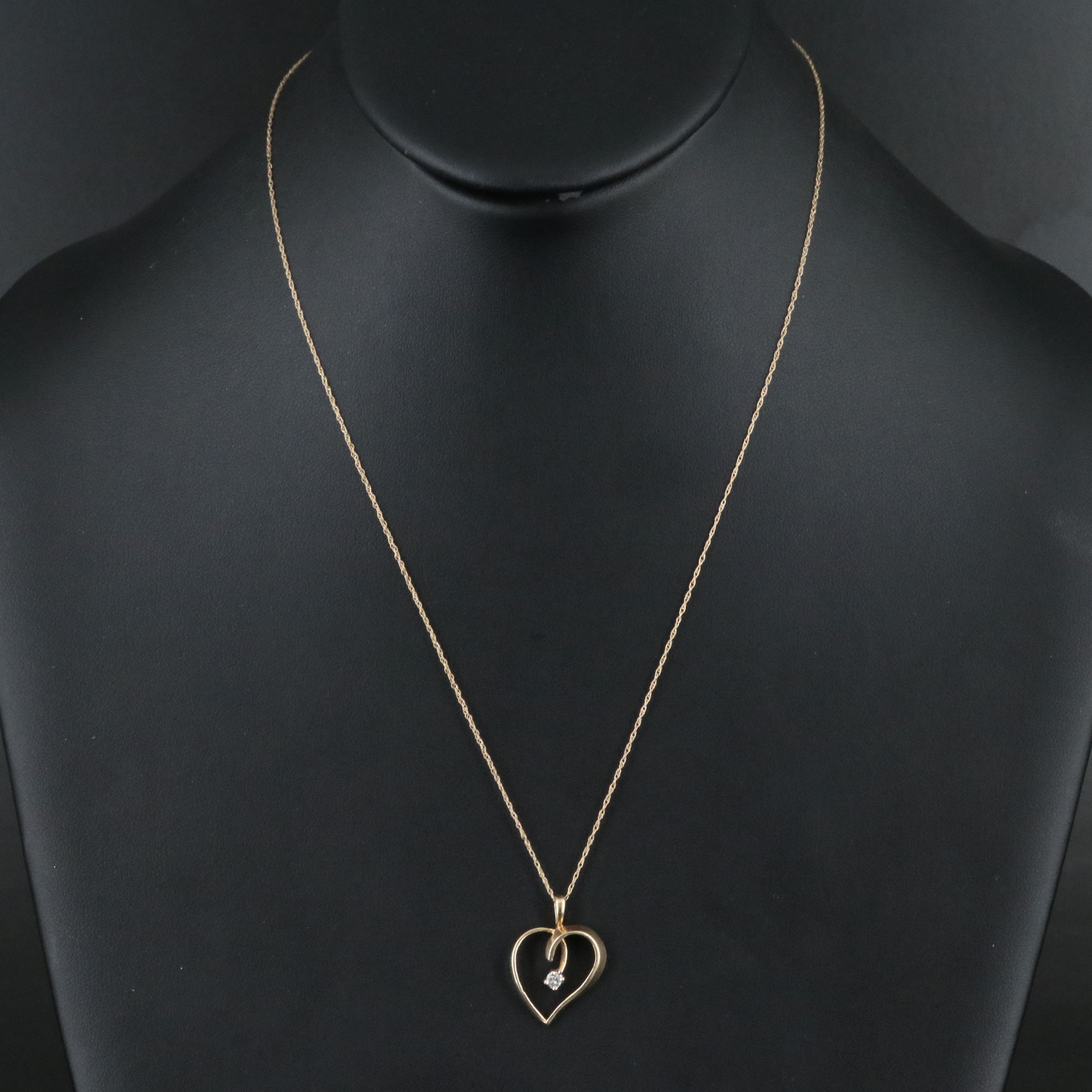 14K 0.06 CT Diamond Heart Pendant Necklace