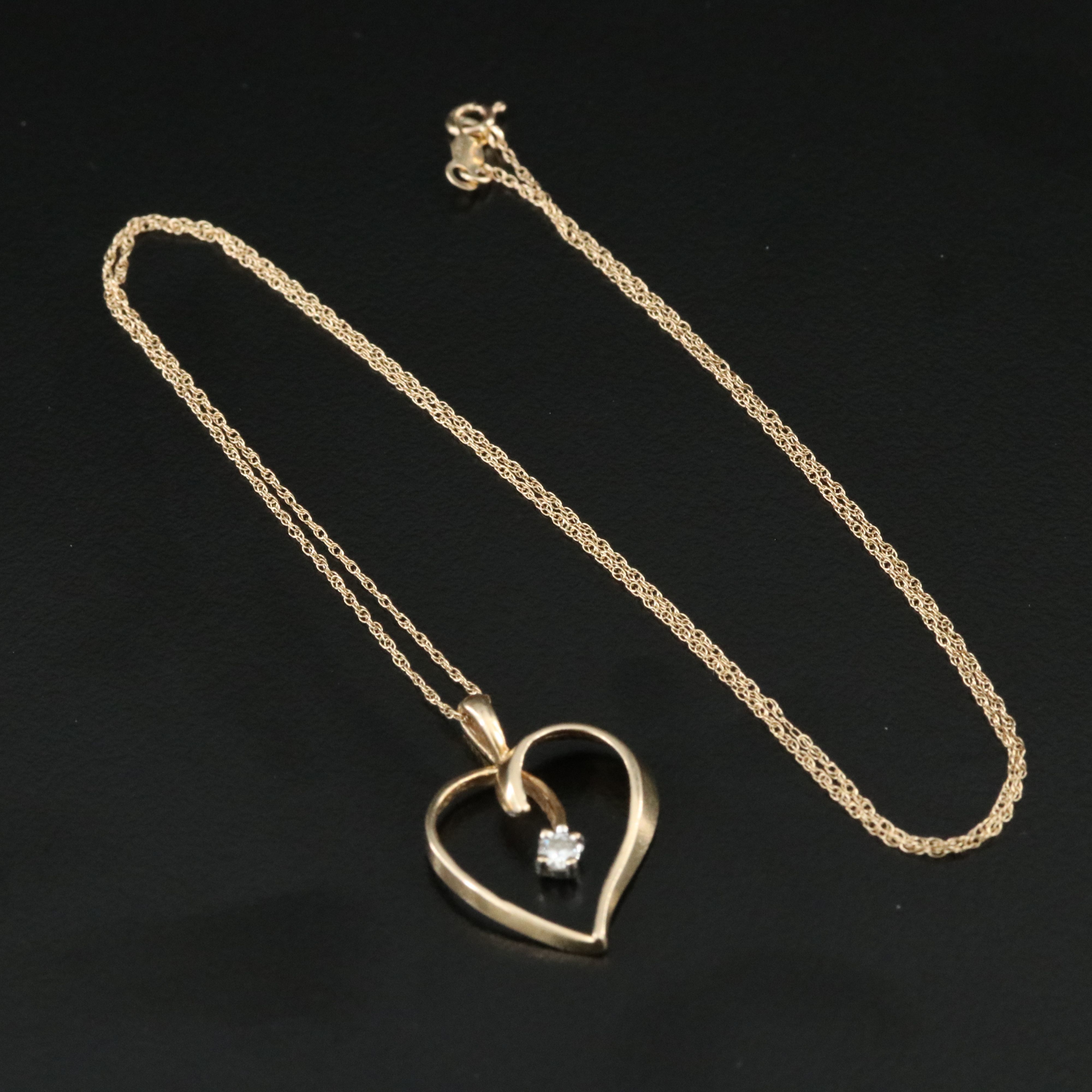 14K 0.06 CT Diamond Heart Pendant Necklace