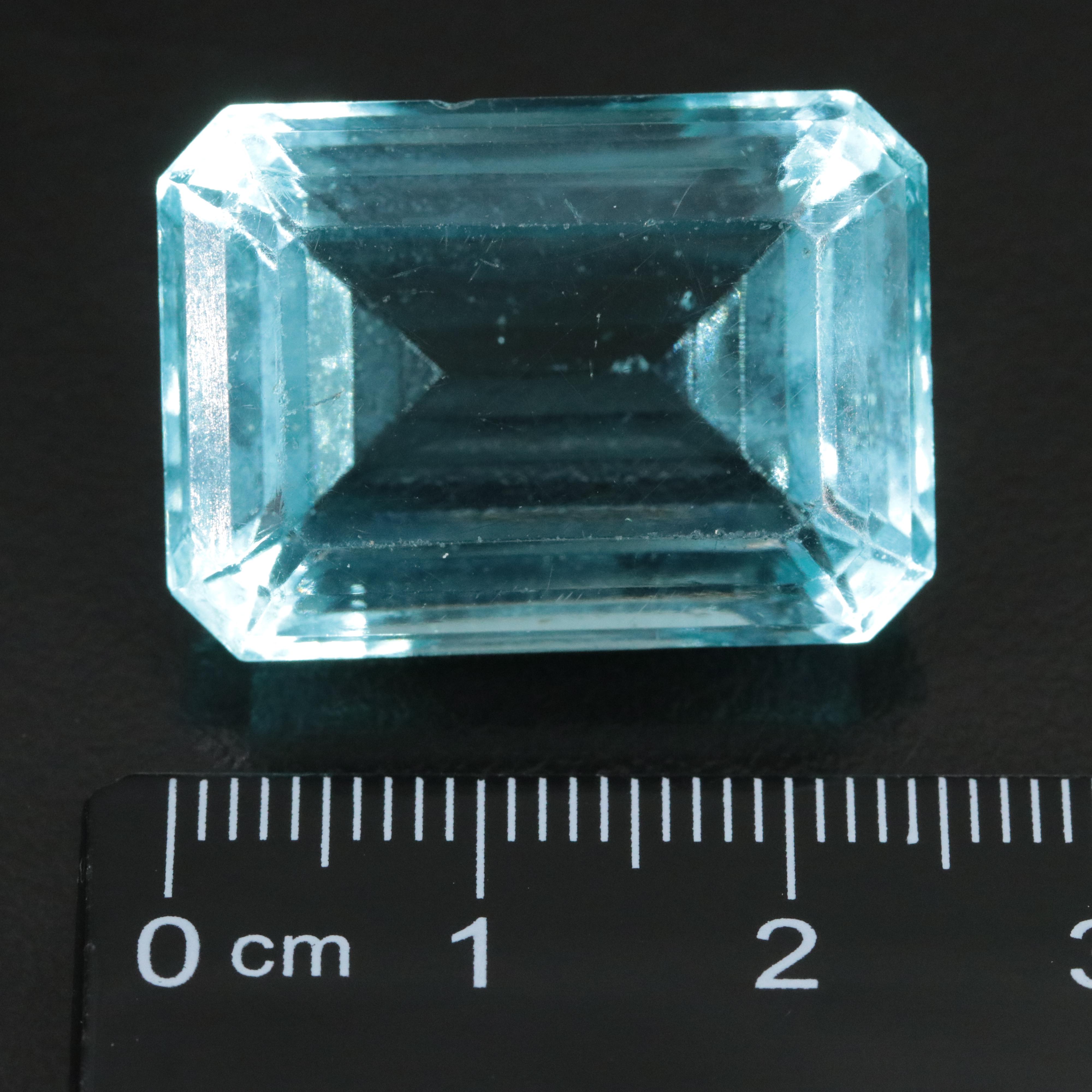 Loose 42.37 CT Glass