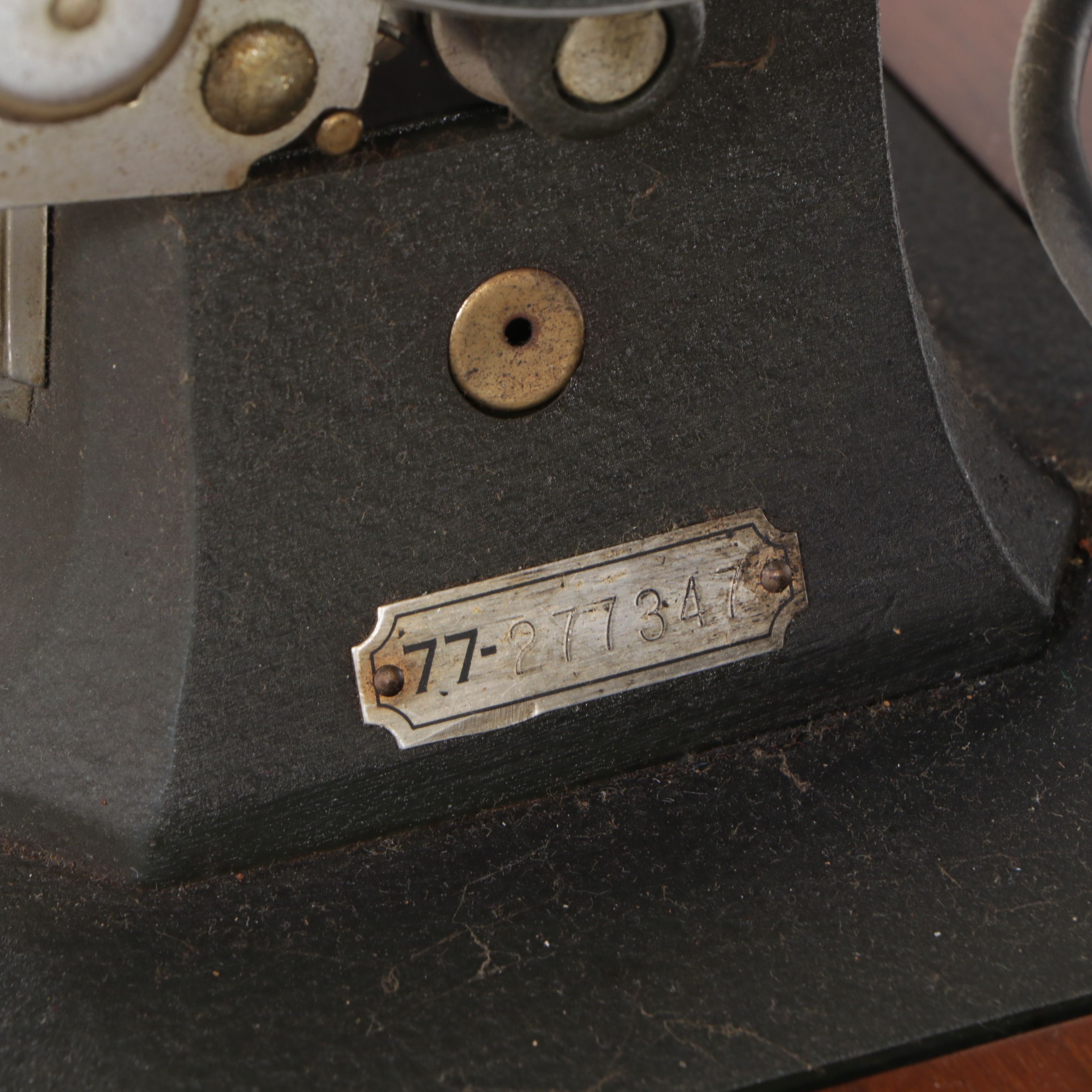 White Sewing Machine and Mahogany Veneer Sewing Machine Table
