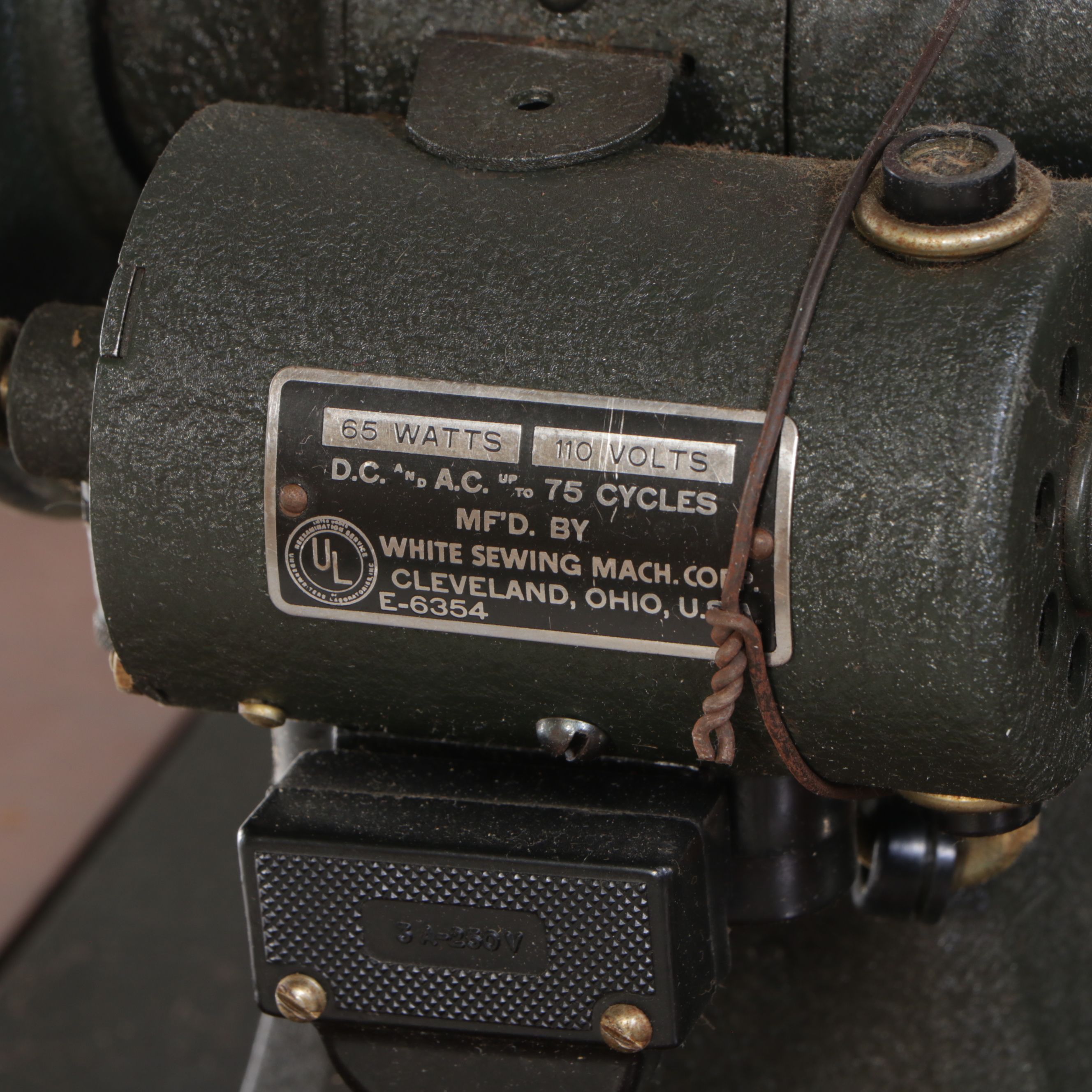 White Sewing Machine and Mahogany Veneer Sewing Machine Table