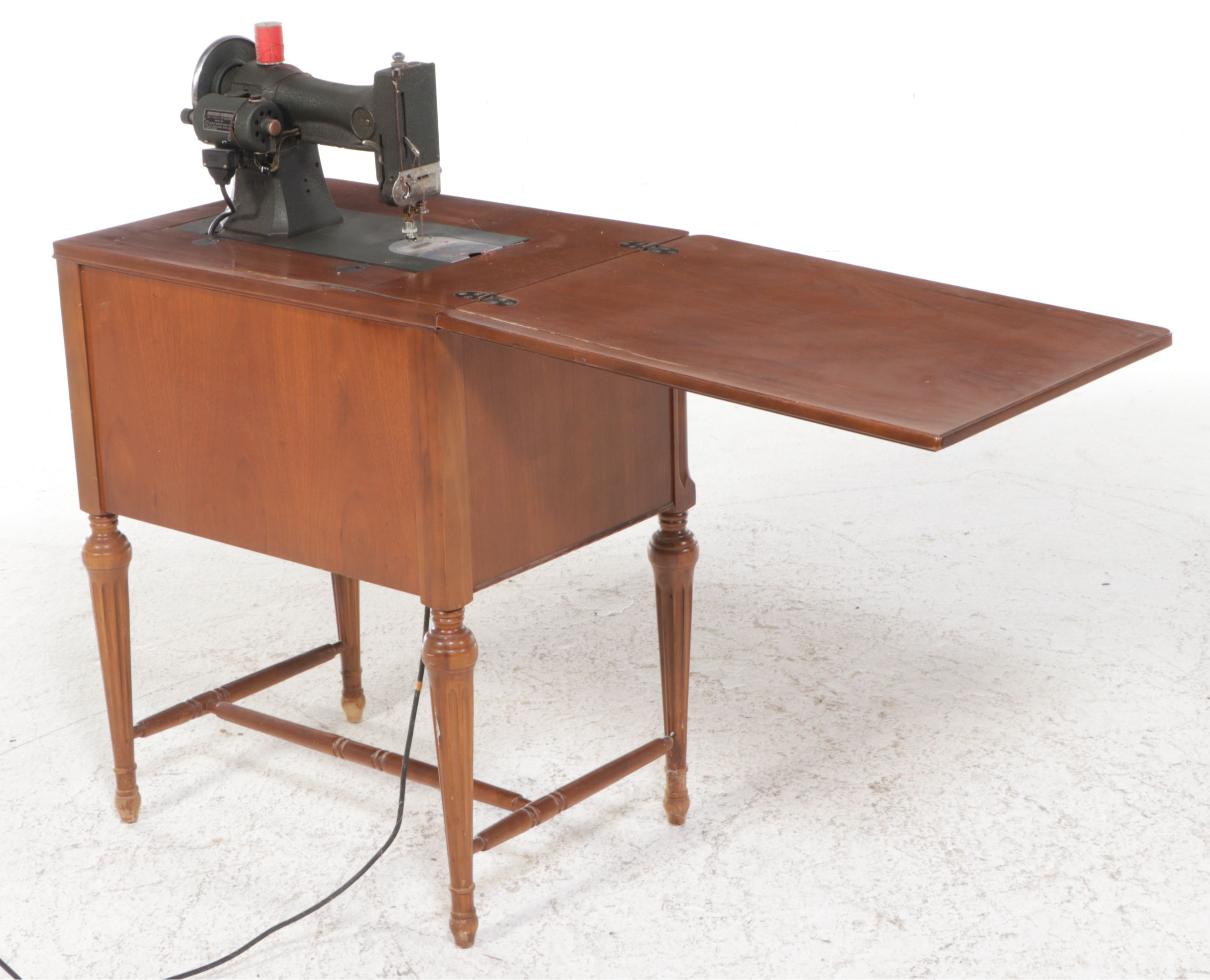 White Sewing Machine and Mahogany Veneer Sewing Machine Table