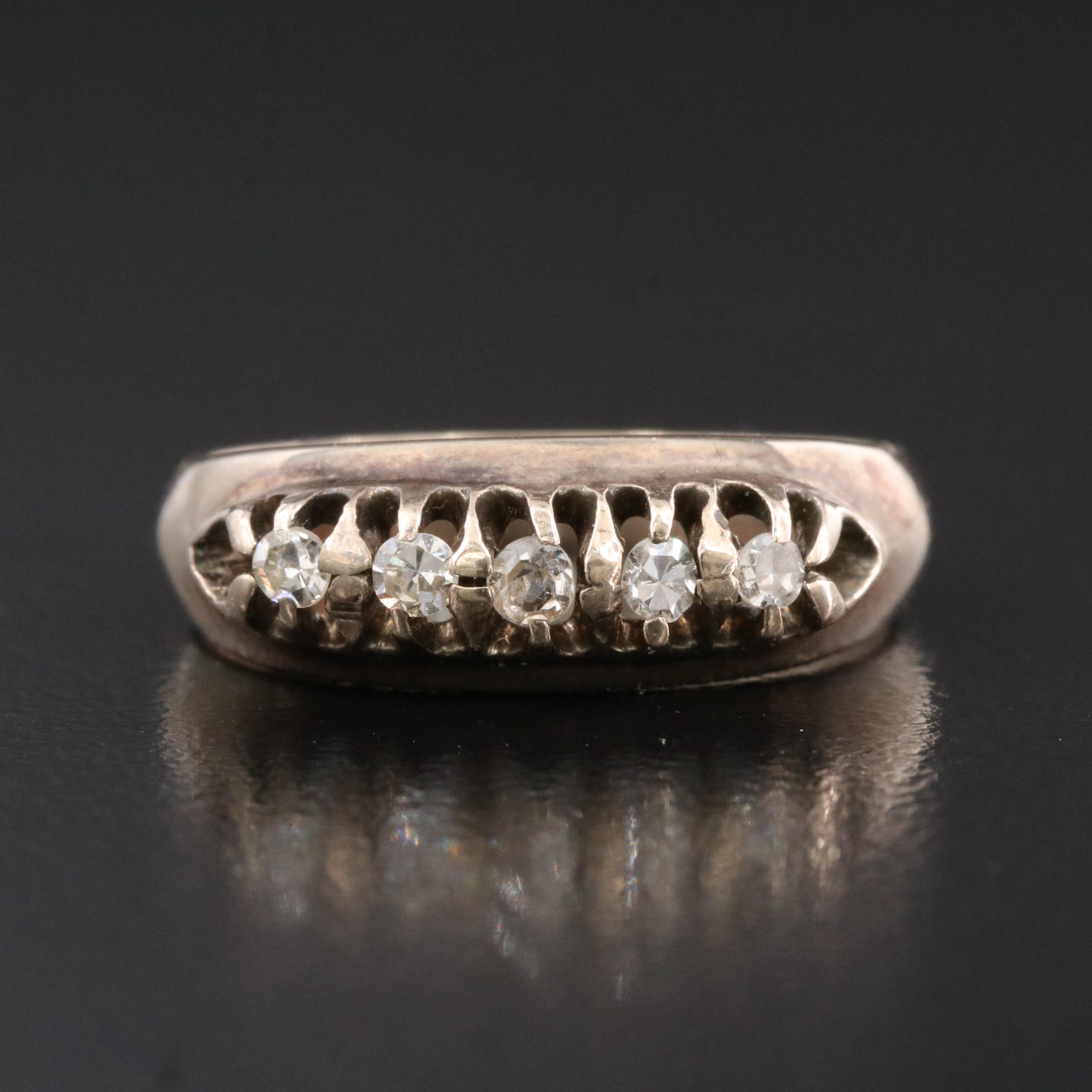 Vintage 10K 0.17 CTW Diamond Ring