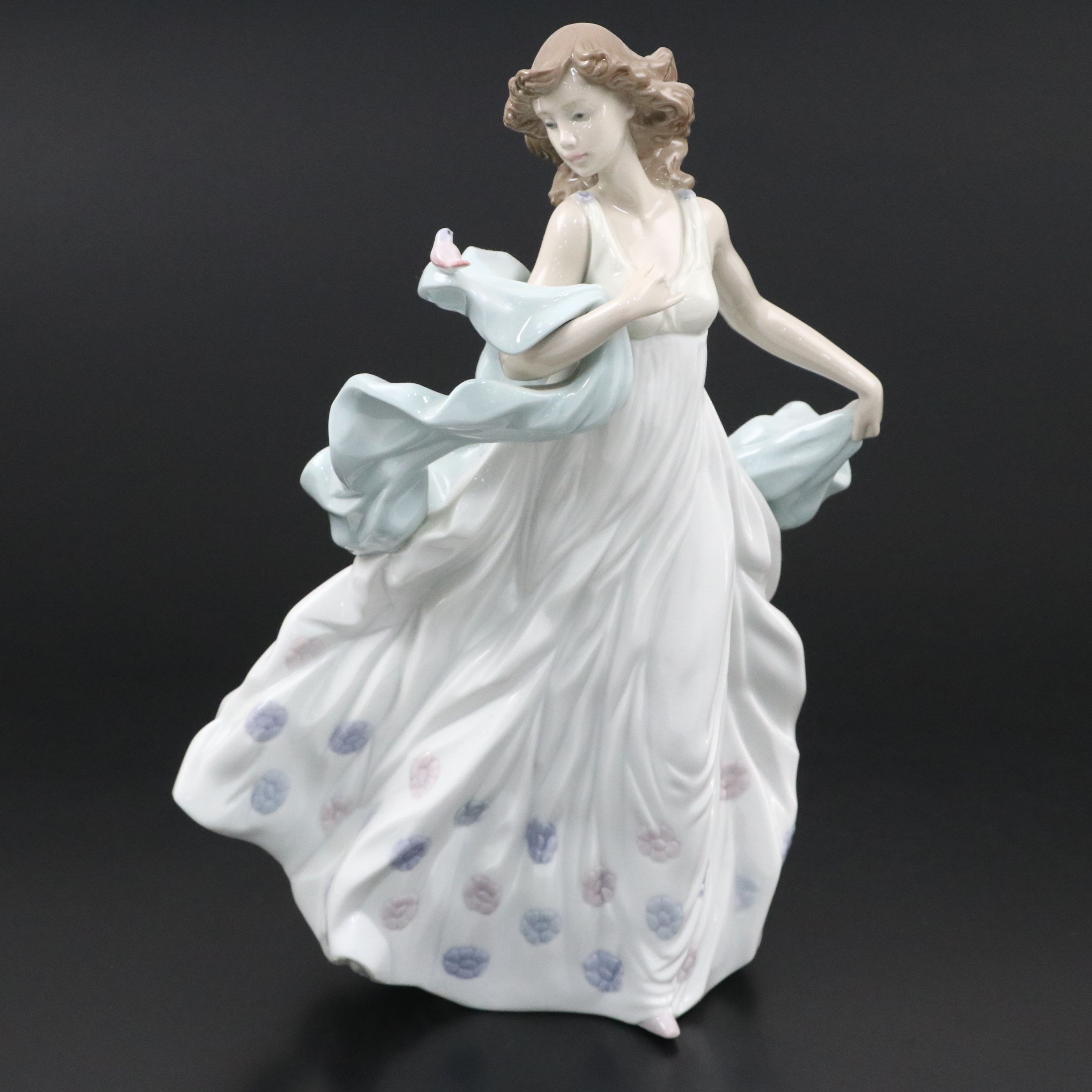 Lladró "Summer Serenade" Porcelain Figurine