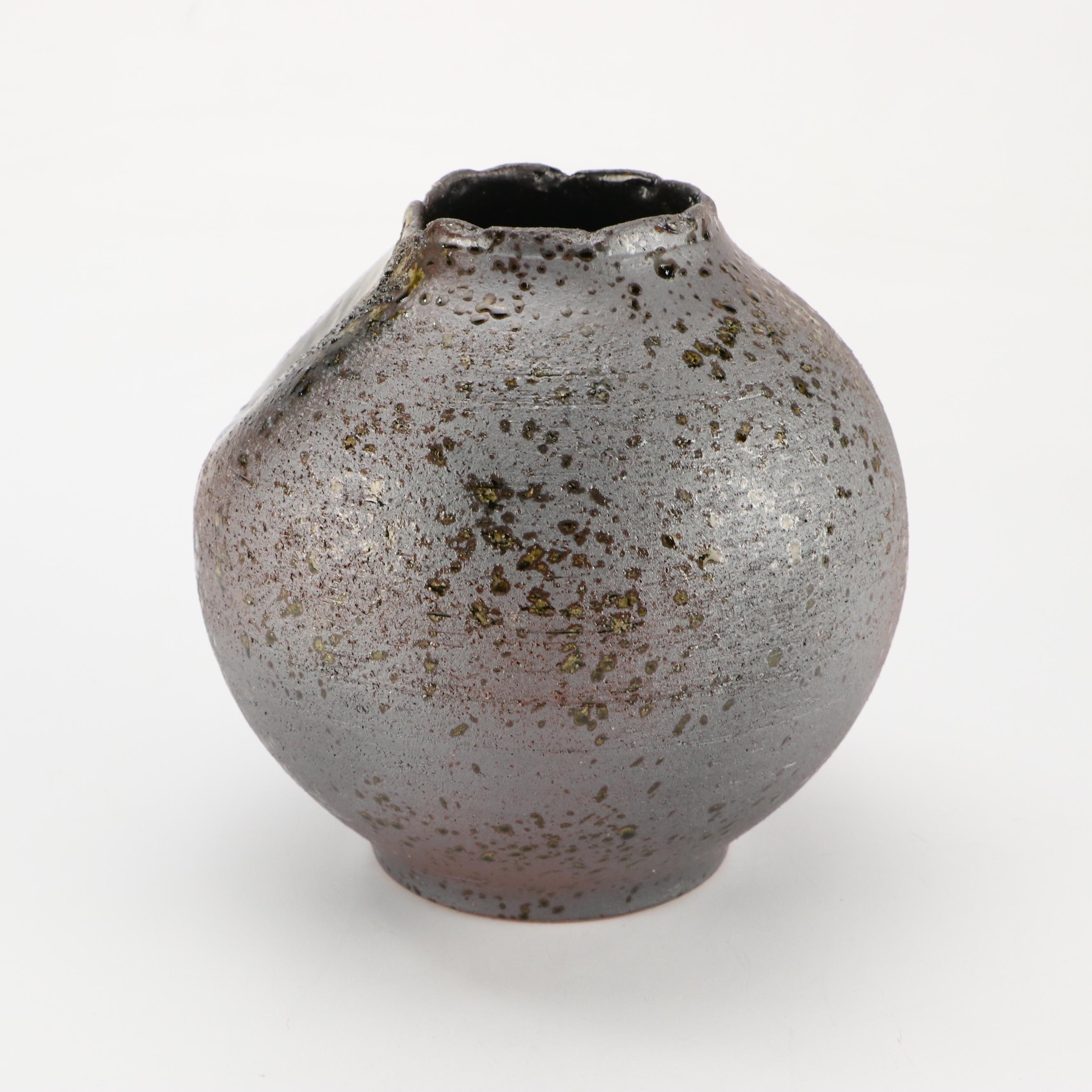 Matsu Zakaya Japanese Shigaraki Ware Vase with Presentation Box