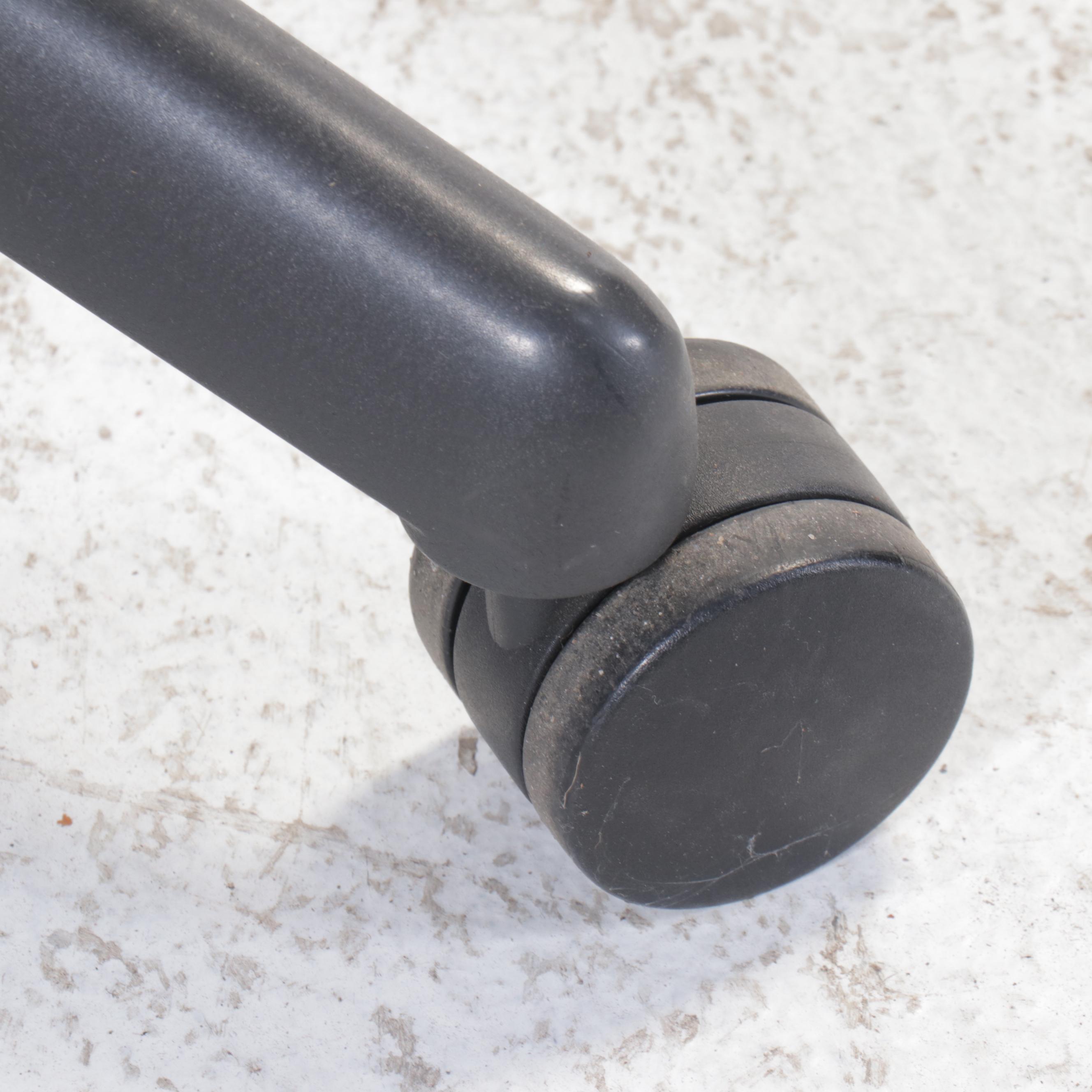 Herman Miller "Aeron" Office Chair