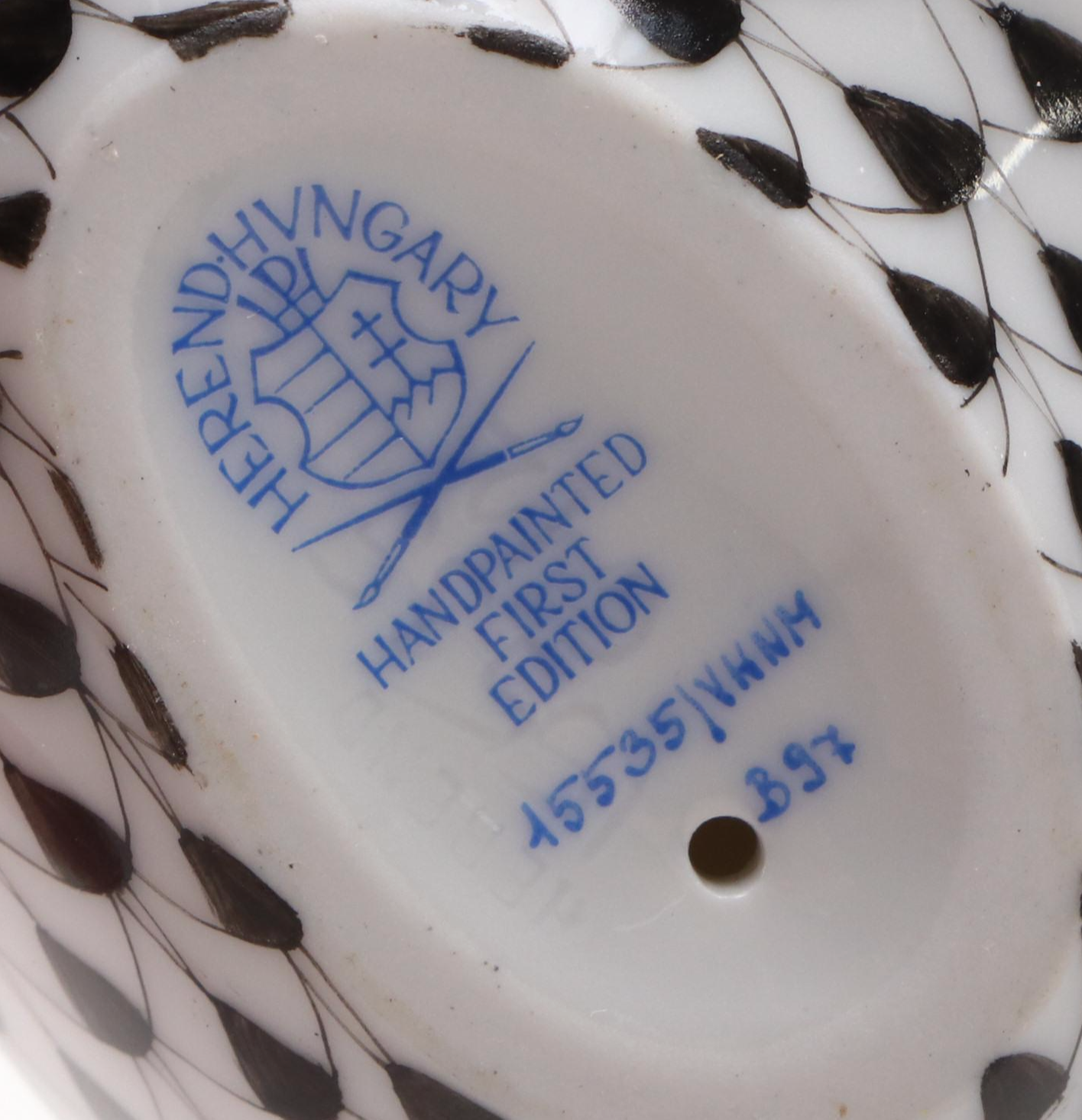 Herend Porcelain Black Fishnet Shell Figurine, 1997