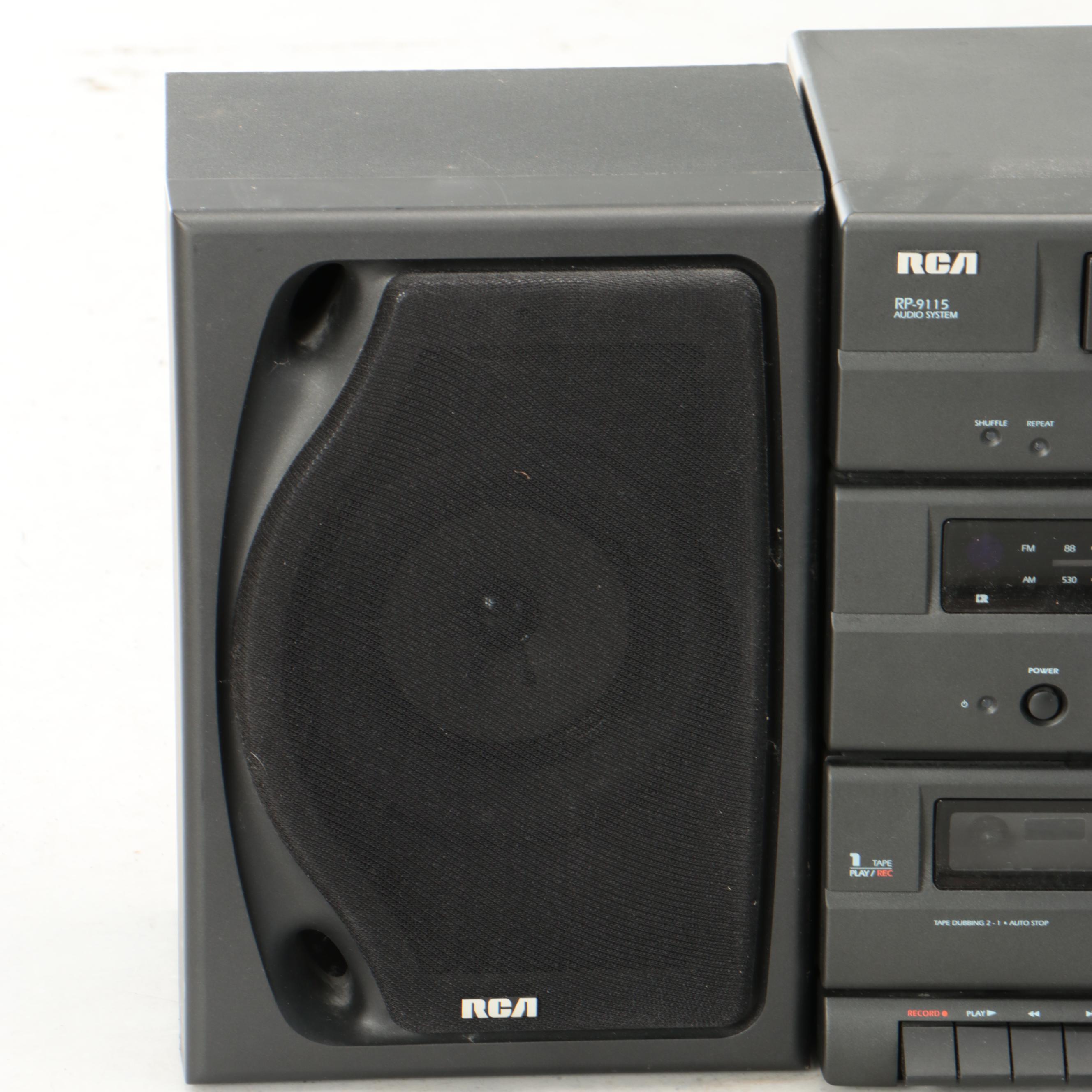 RCA RP-9115 Audio Player with Speakers