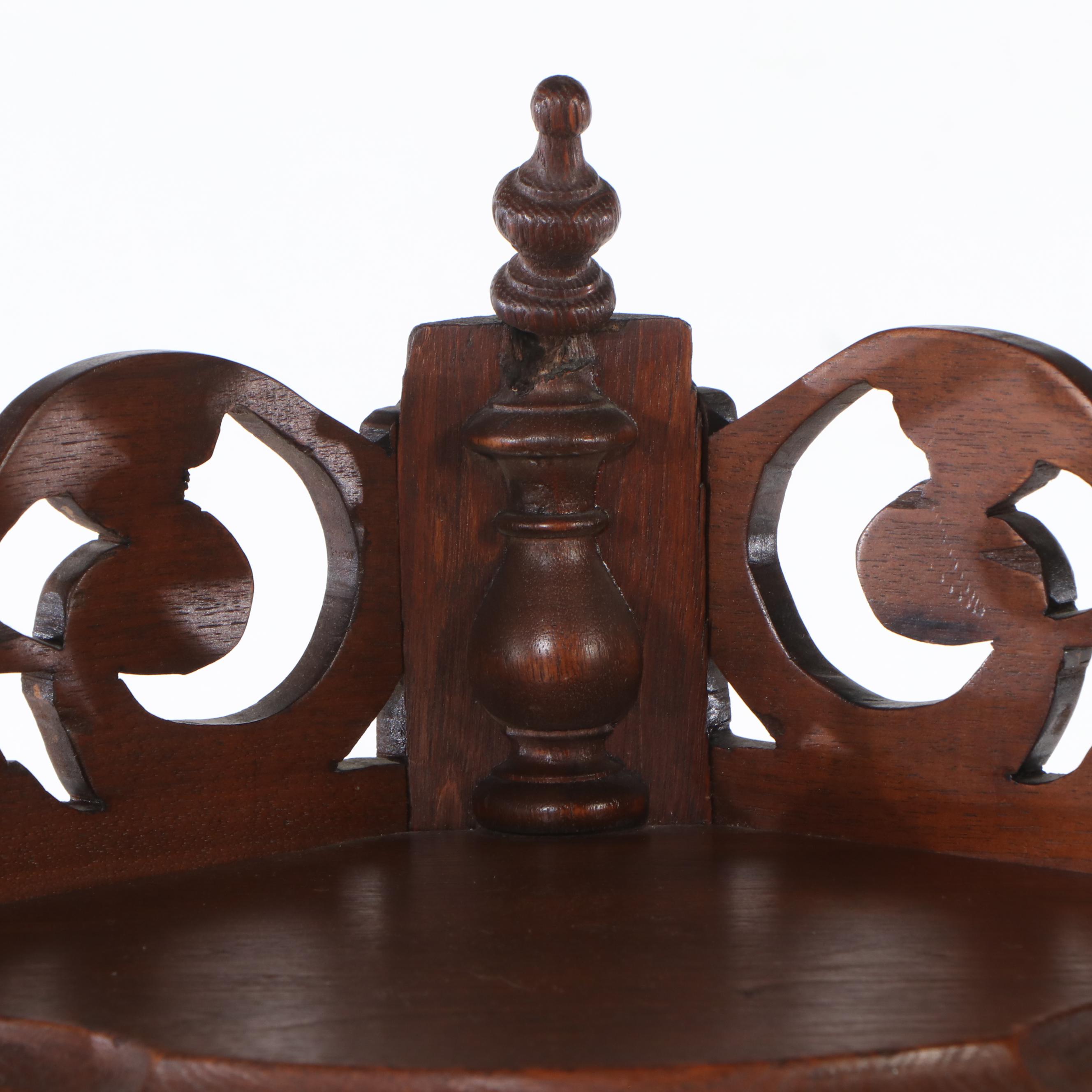 Victorian Style Walnut Finish Corner Whatnot Shelf, 20th Century