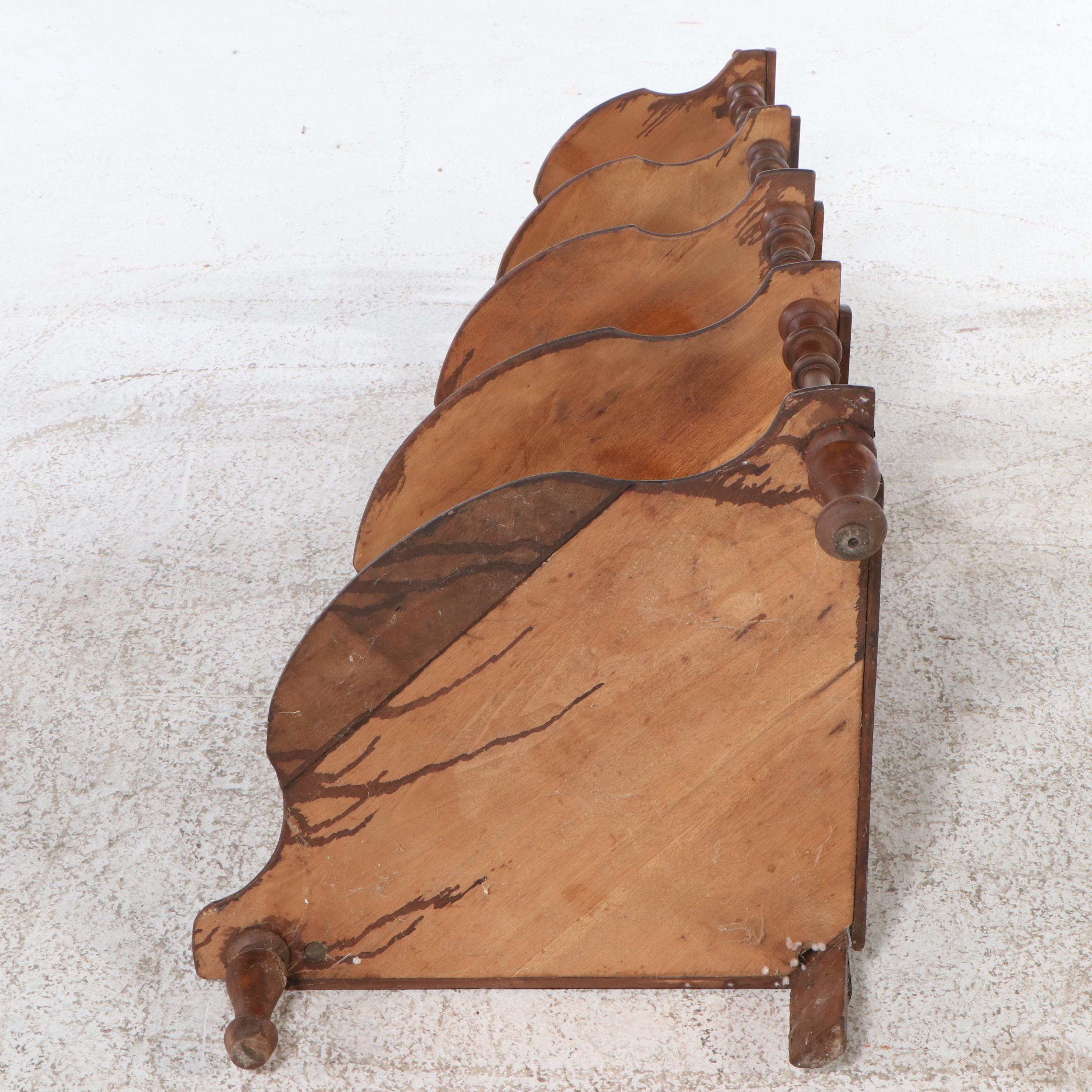 Victorian Style Walnut Finish Corner Whatnot Shelf, 20th Century