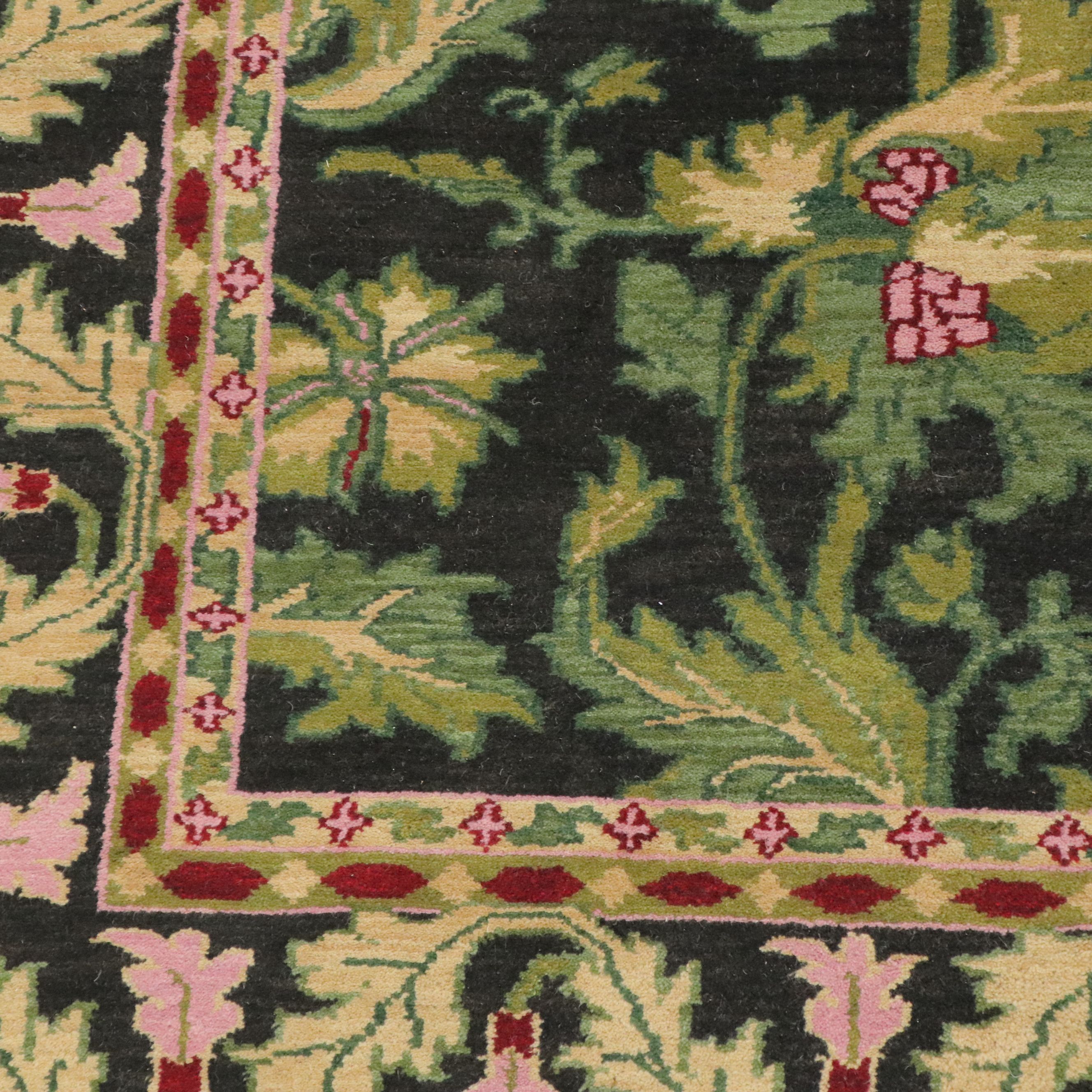 8'1 x 10'7 Hand-Knotted Indian Area Rug