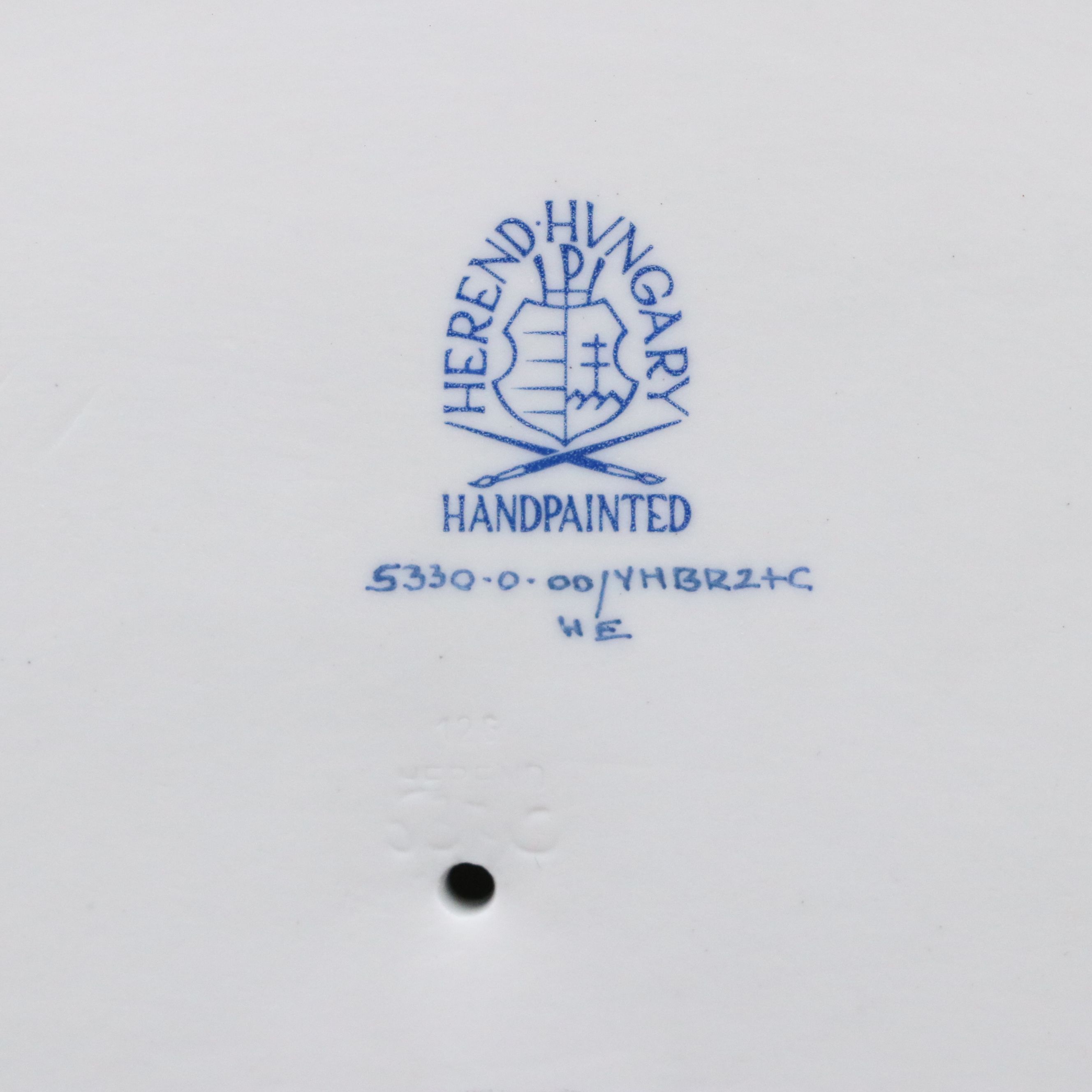 Herend Chocolate Fishnet with Gold Gilt "Rabbit in Grass" Porcelain Figurine