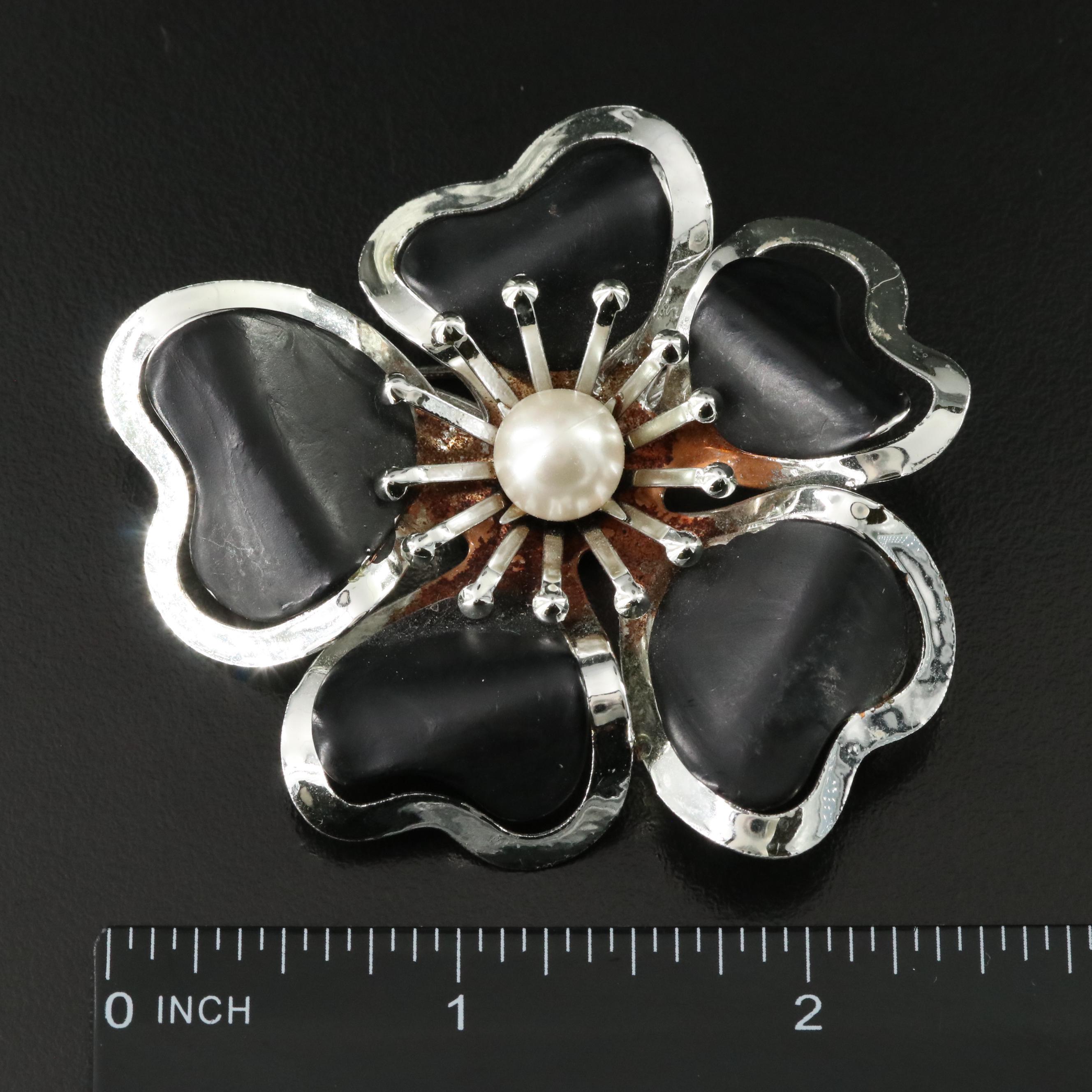 Ciner and Sterling Featured in Brooch Collection