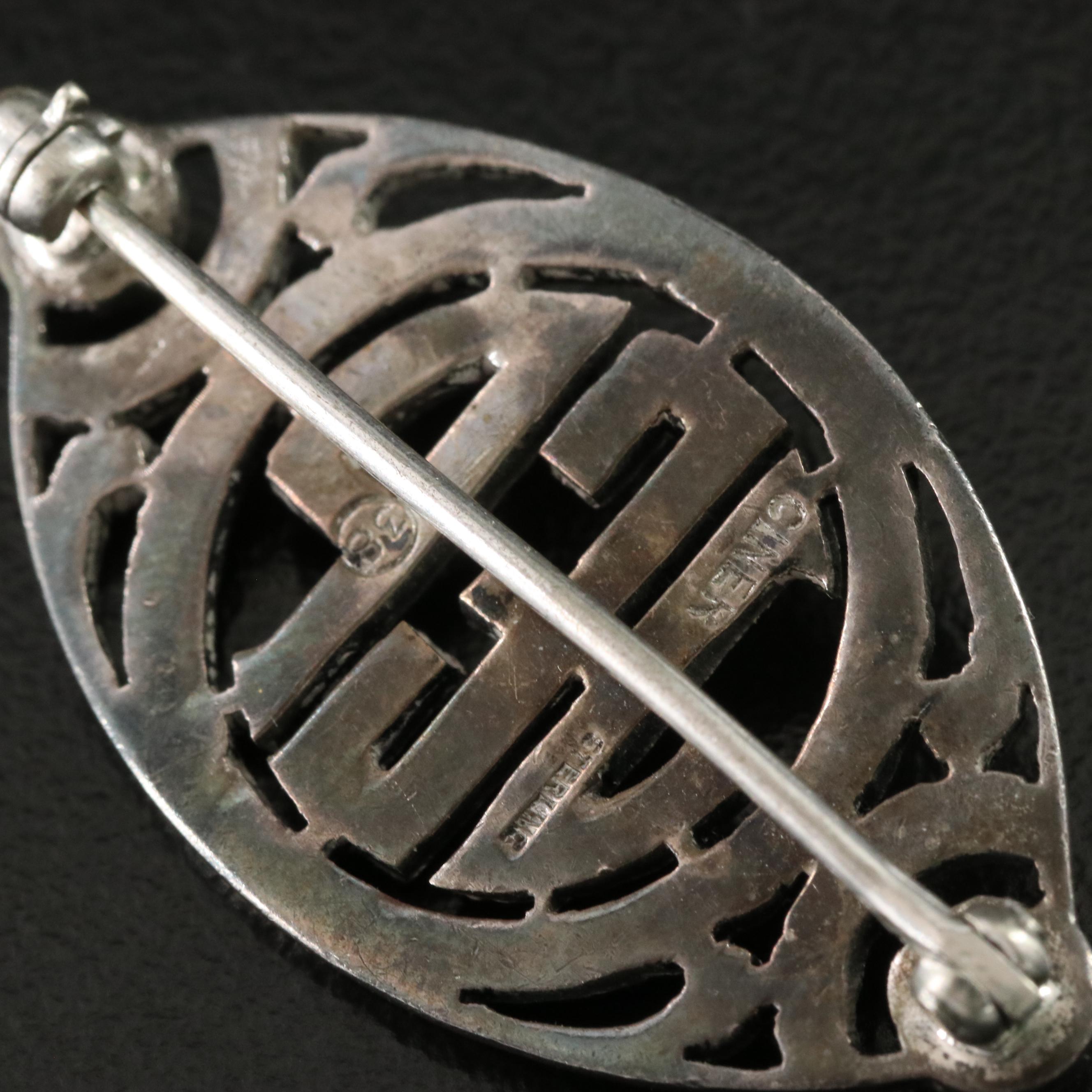 Ciner and Sterling Featured in Brooch Collection