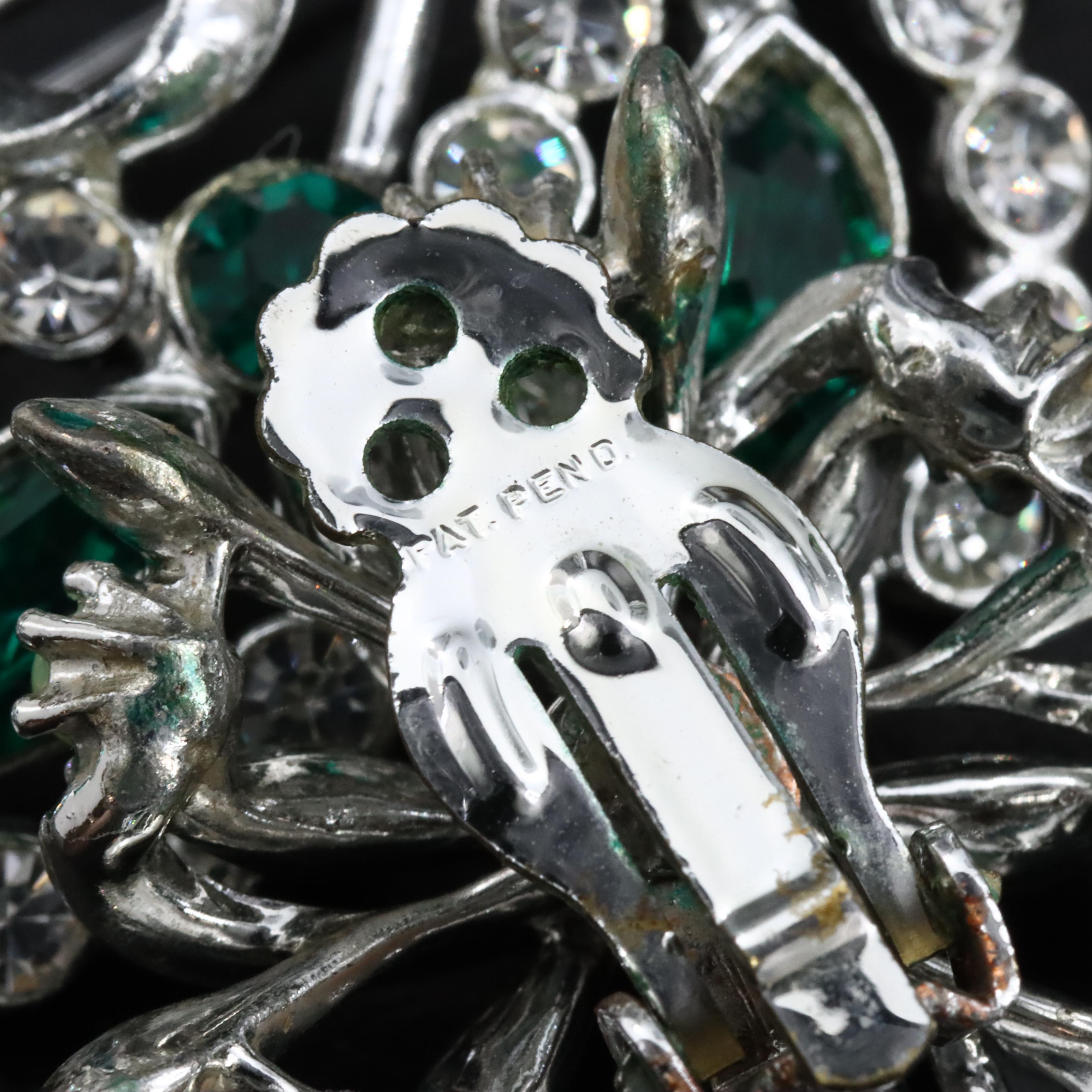 Czech Glass Featured in Vintage Jewelry Collection