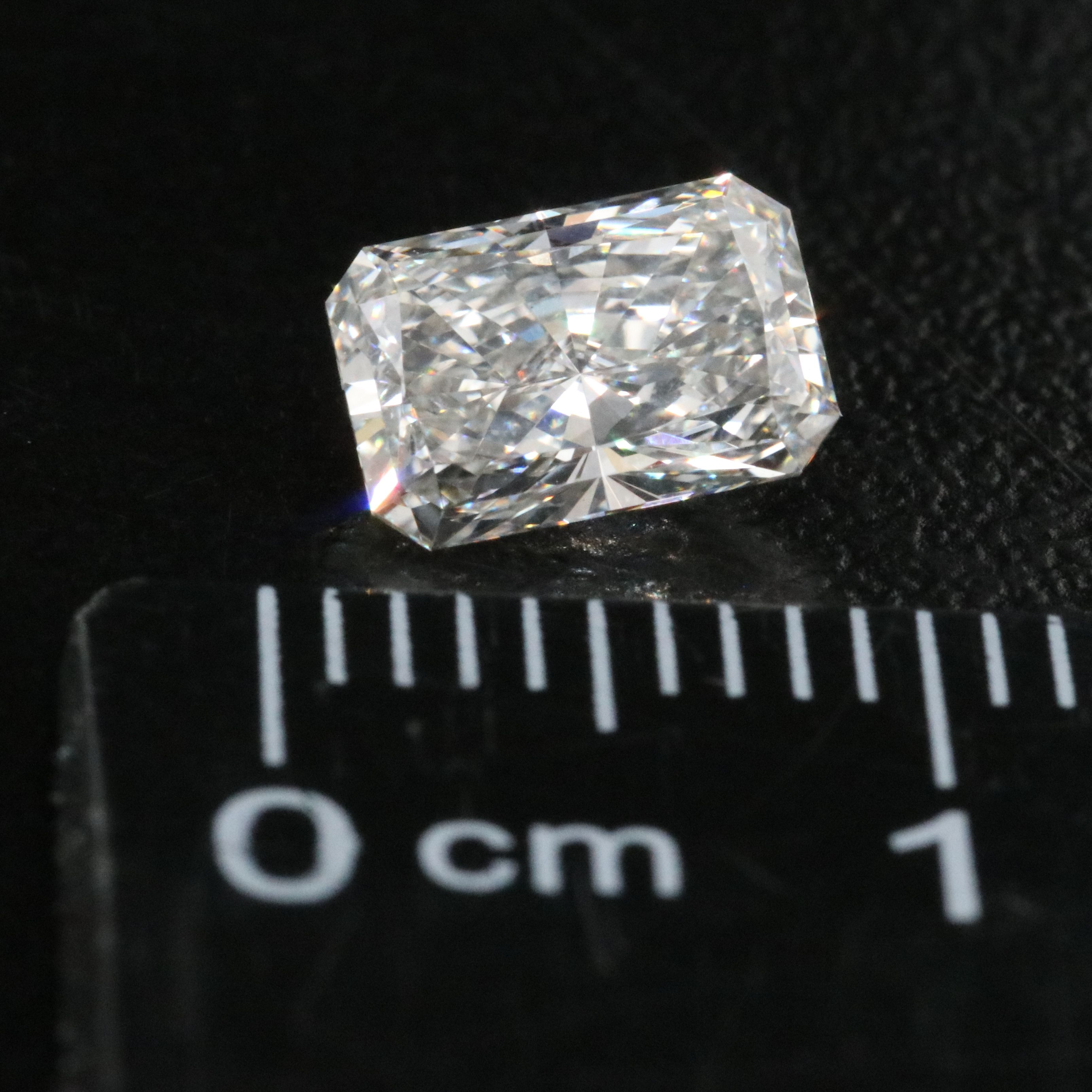 Loose 1.04 CT Lab Grown Diamond with IGI Report