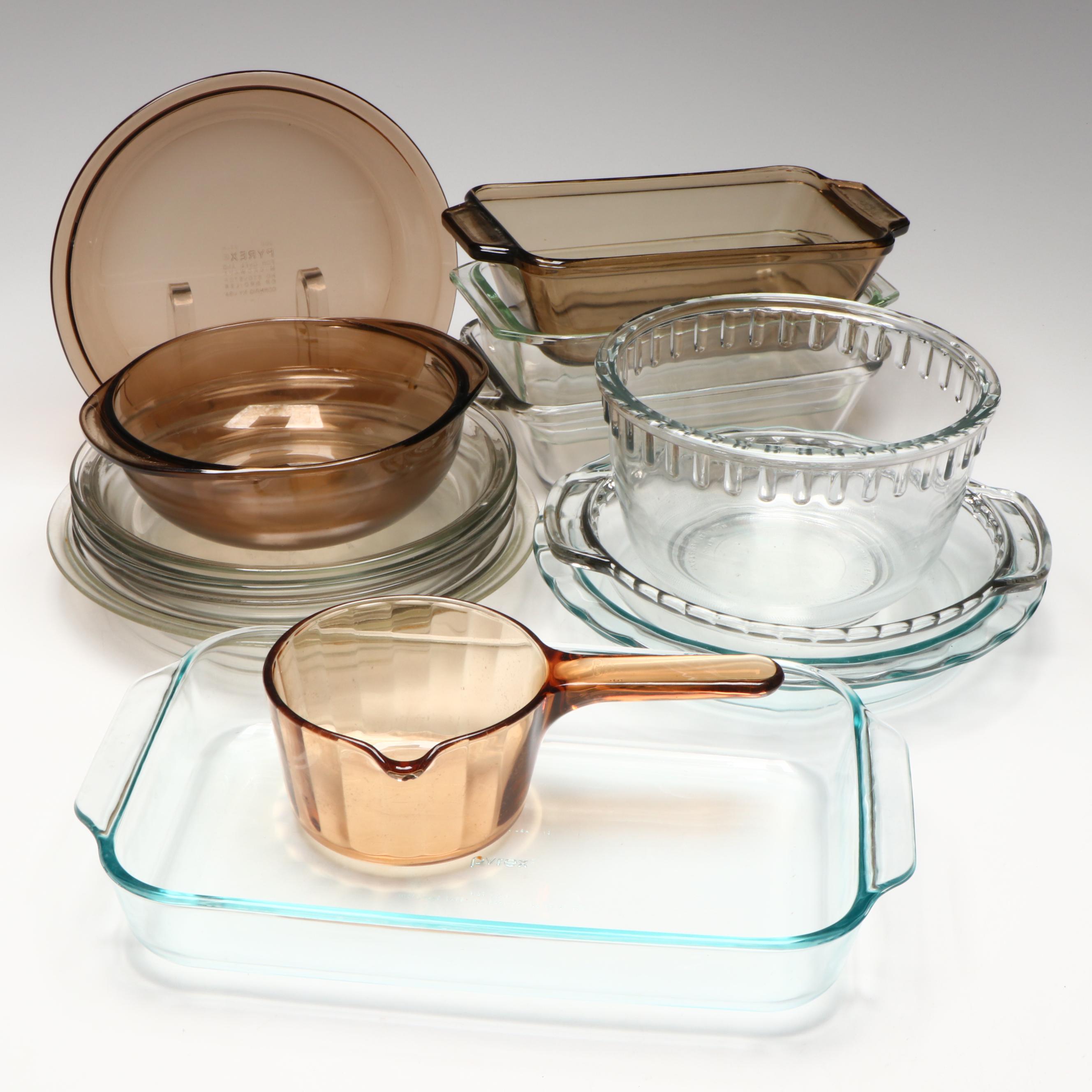 Pyrex with Other Loaf Pans, Pie Pans, Bowls and More Bakeware