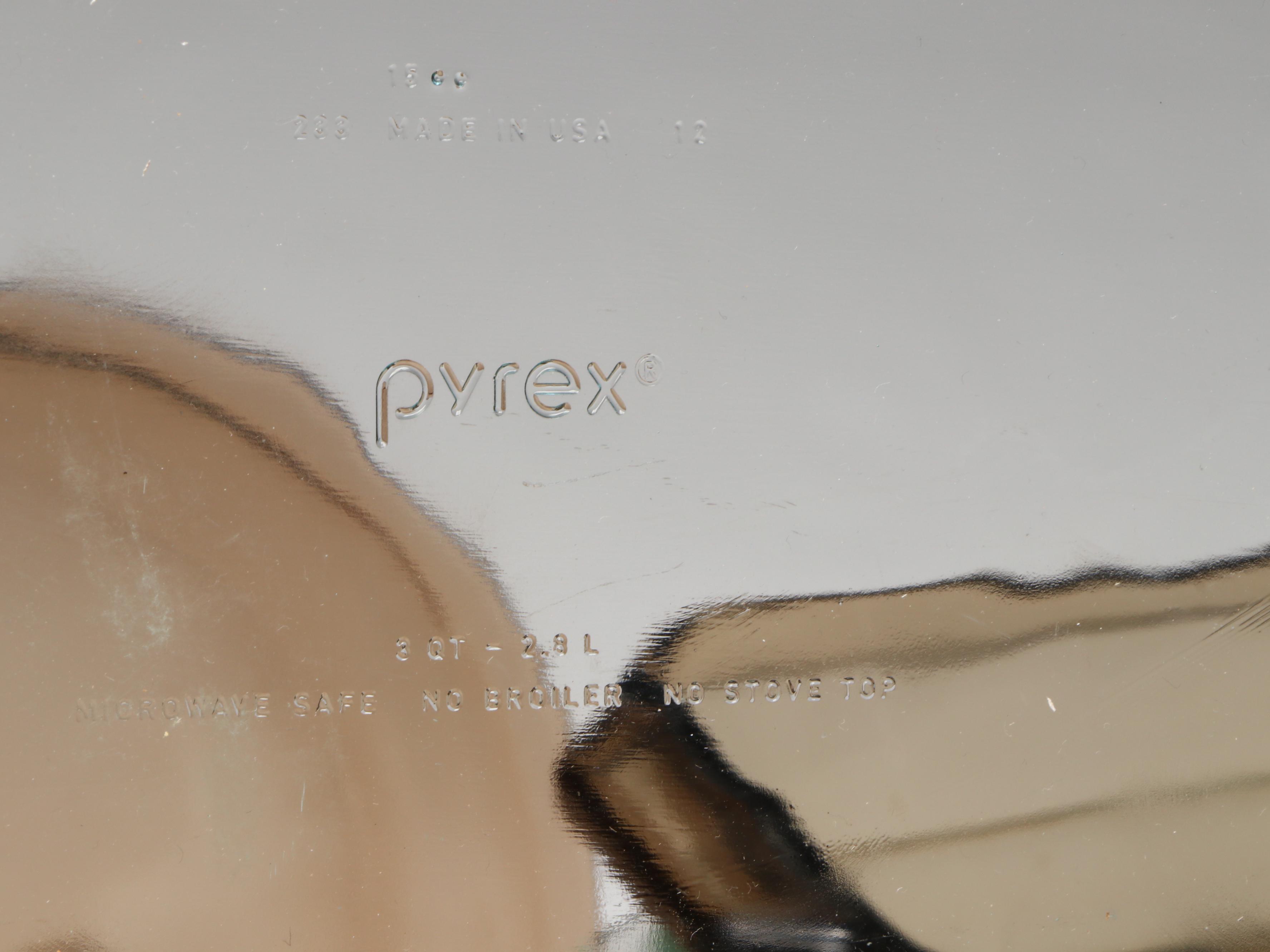 Pyrex with Other Loaf Pans, Pie Pans, Bowls and More Bakeware