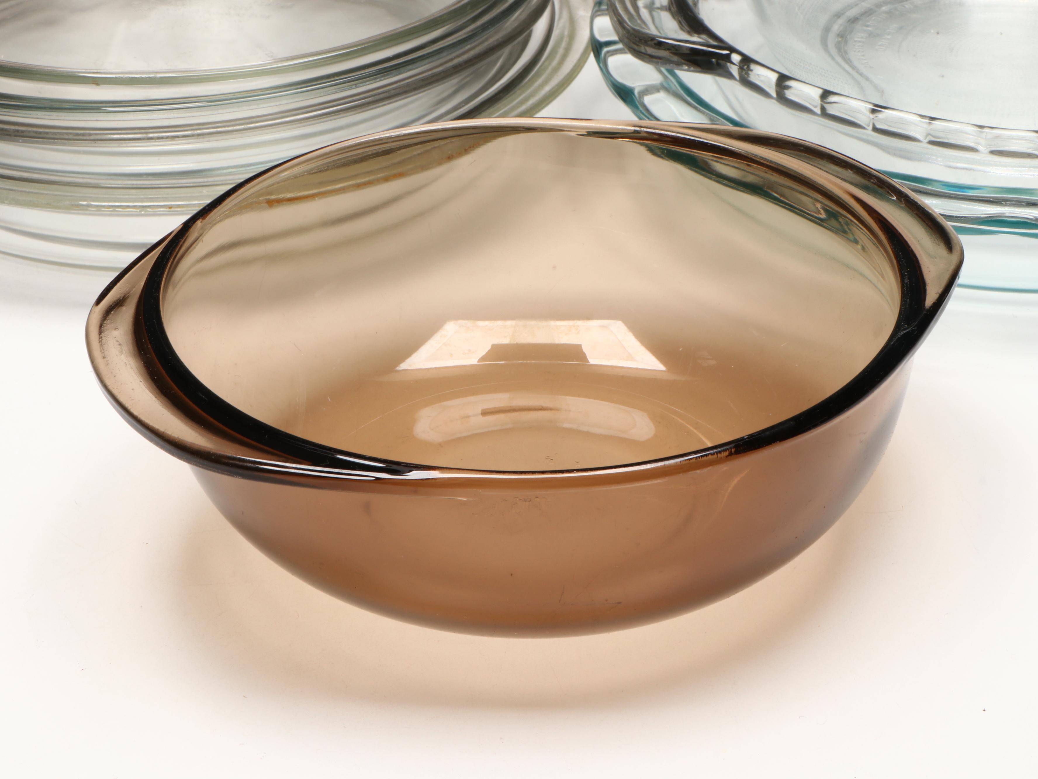Pyrex with Other Loaf Pans, Pie Pans, Bowls and More Bakeware