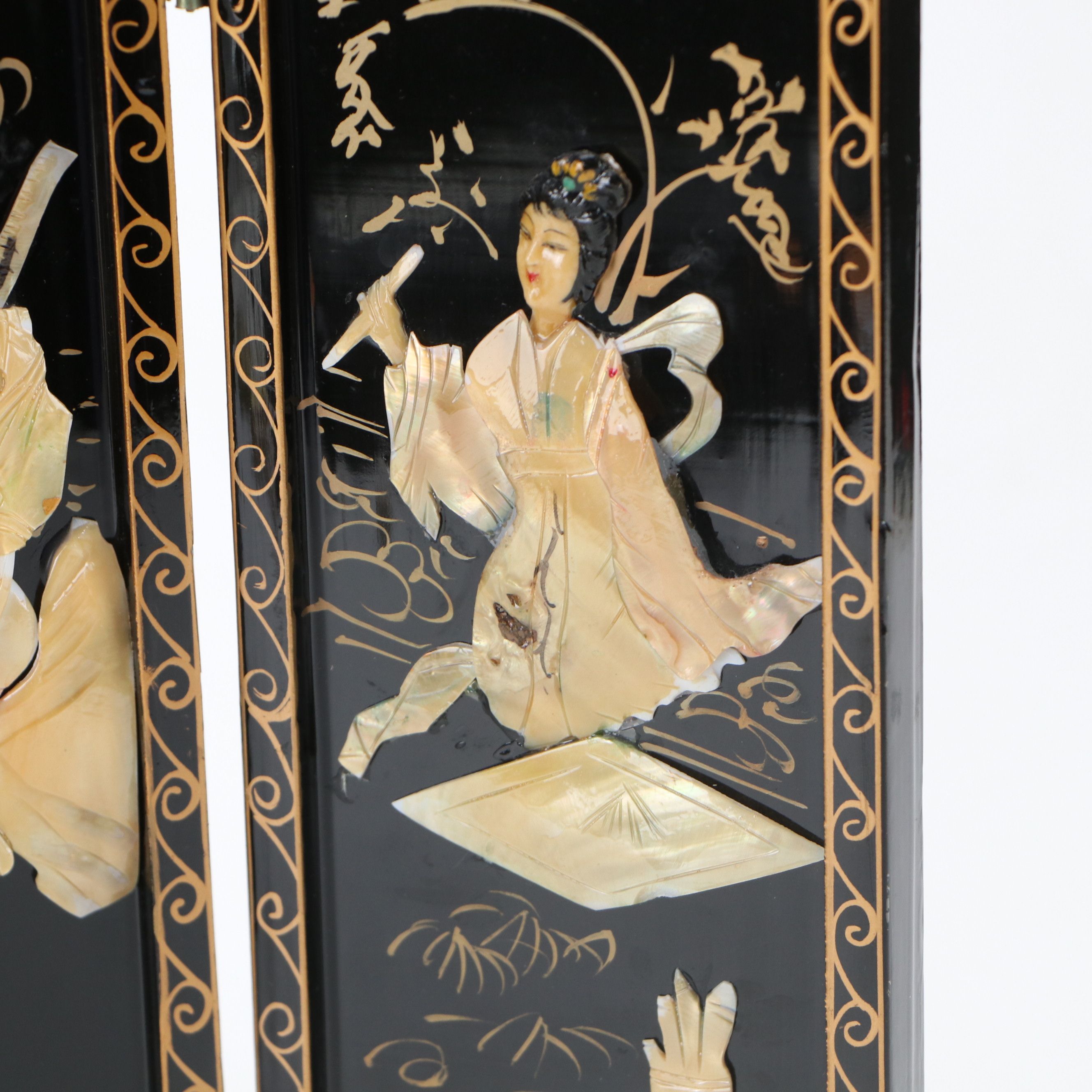 Chinese Lacquered Wood Four-Panel Tabletop Screen