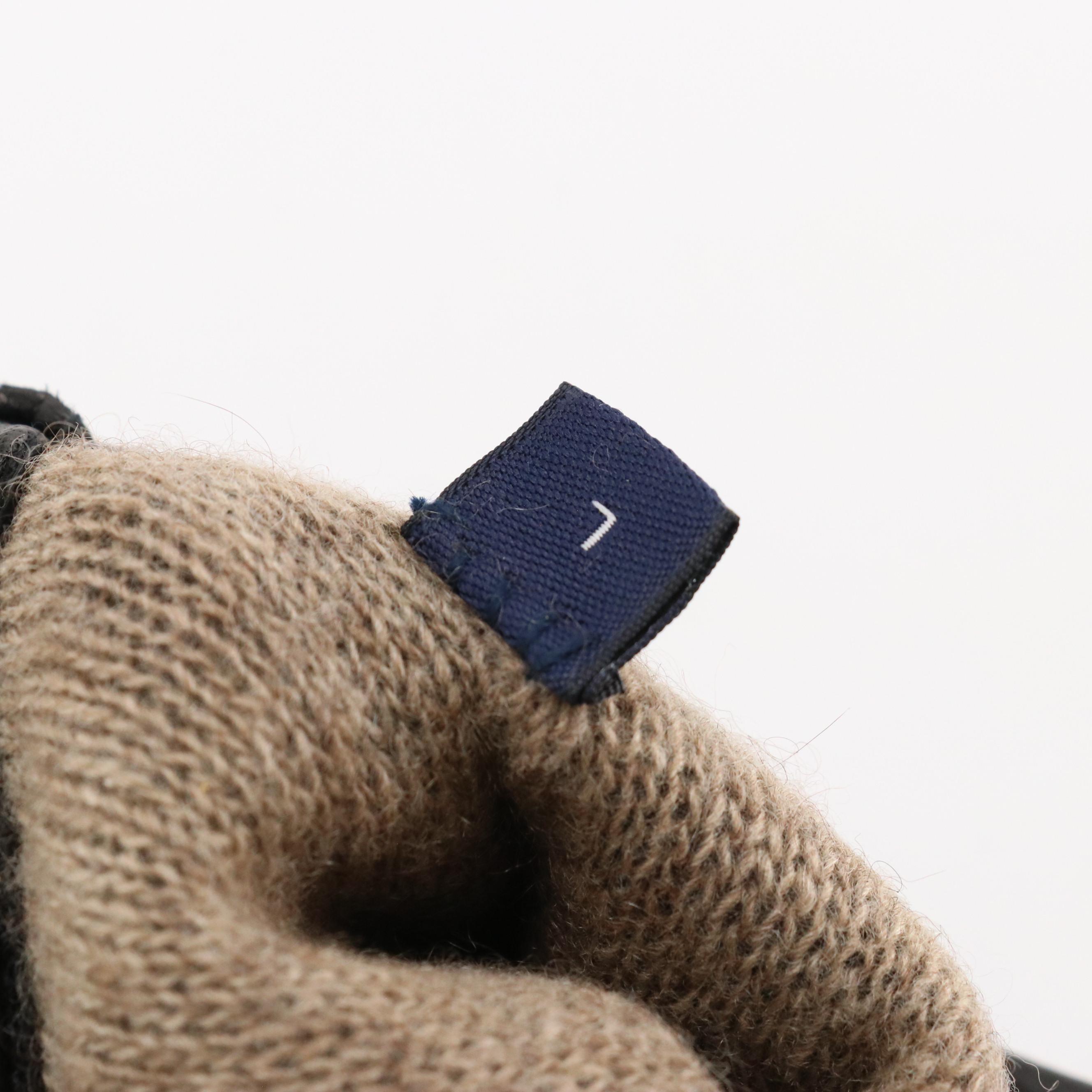 Dockers Newsboy Caps, Aris and Roundtree & Yorke Leather Gloves, Other Scarves