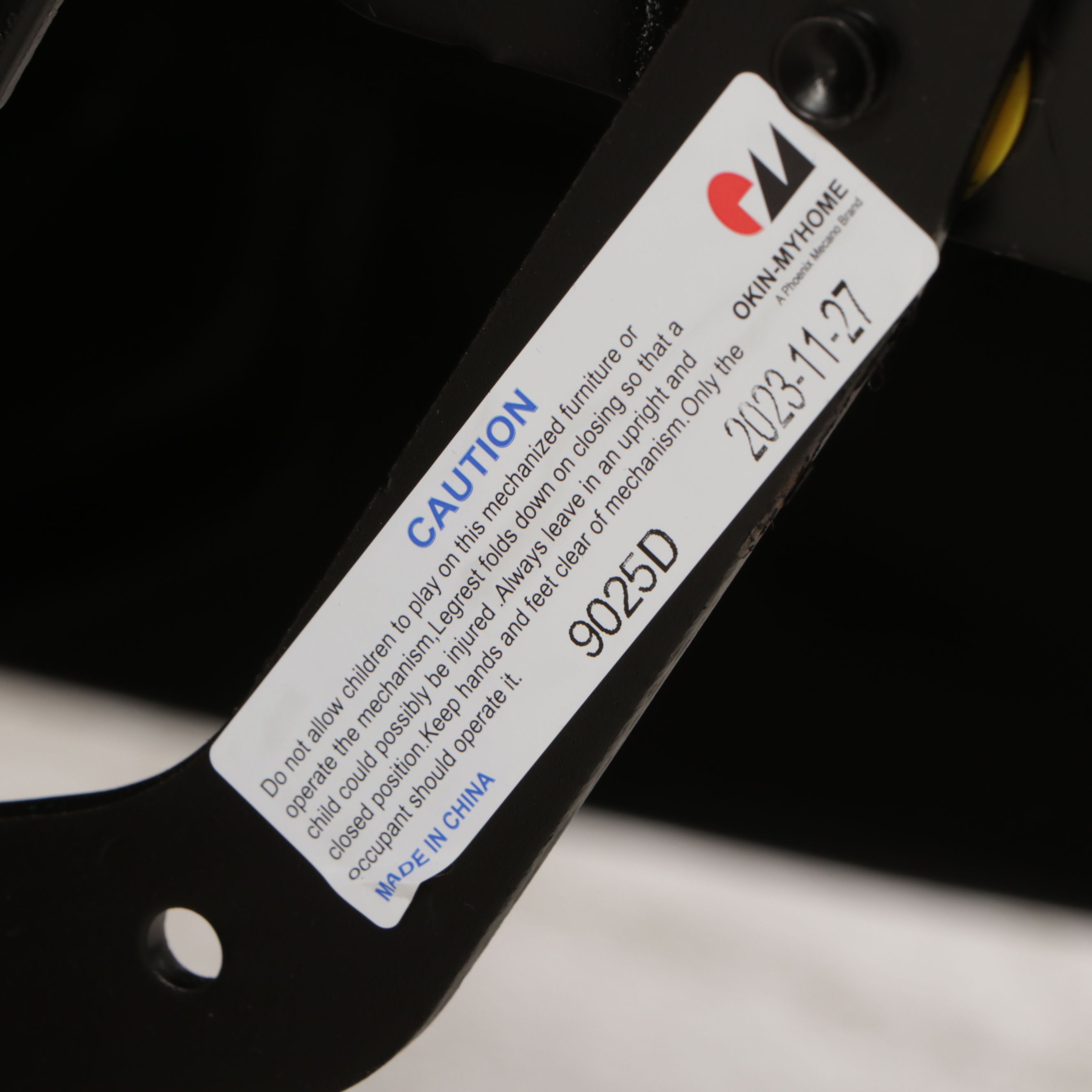 Ashley Furniture "Tryanny" Leather Upholstered Power Recliner