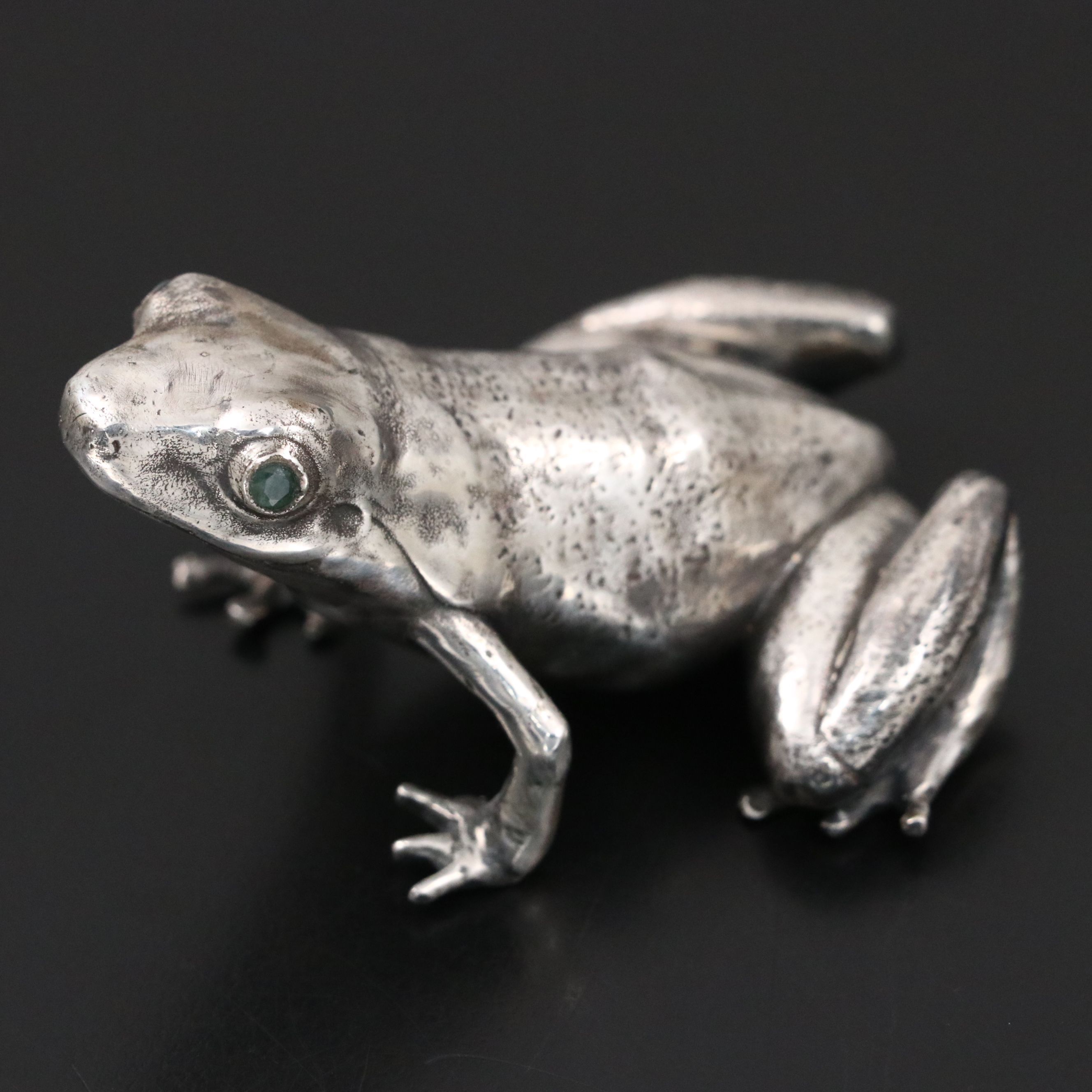 Russian 875 Silver Frog with Emerald Eyes